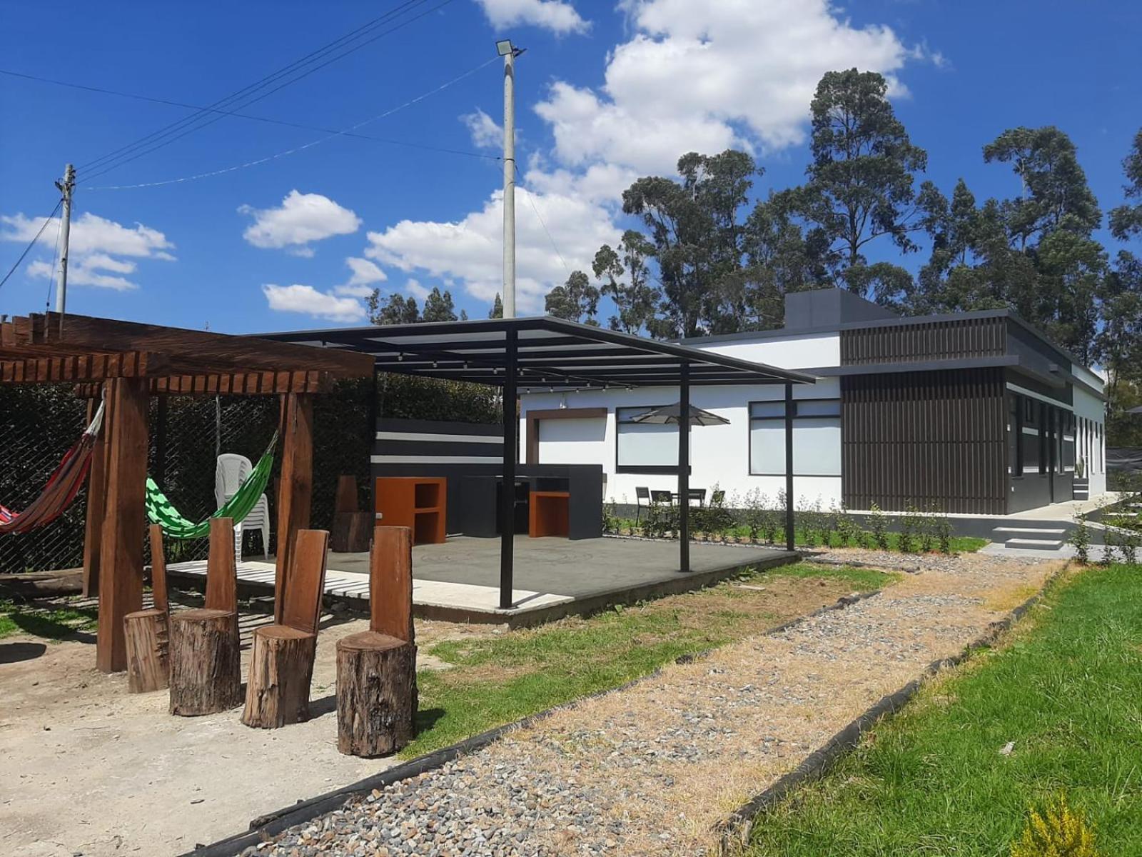 Meraki Apartaestudios