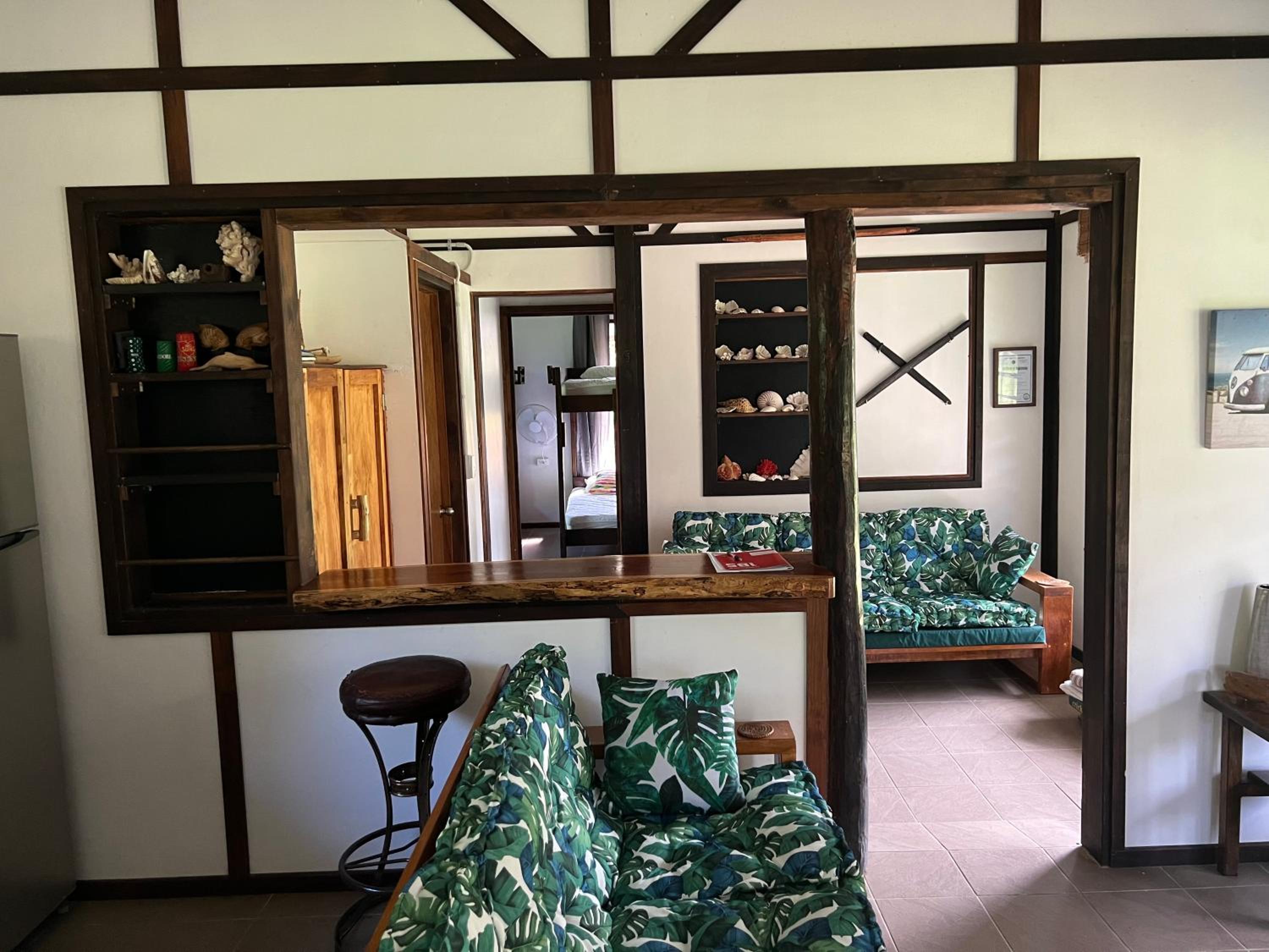 Island View Cottages