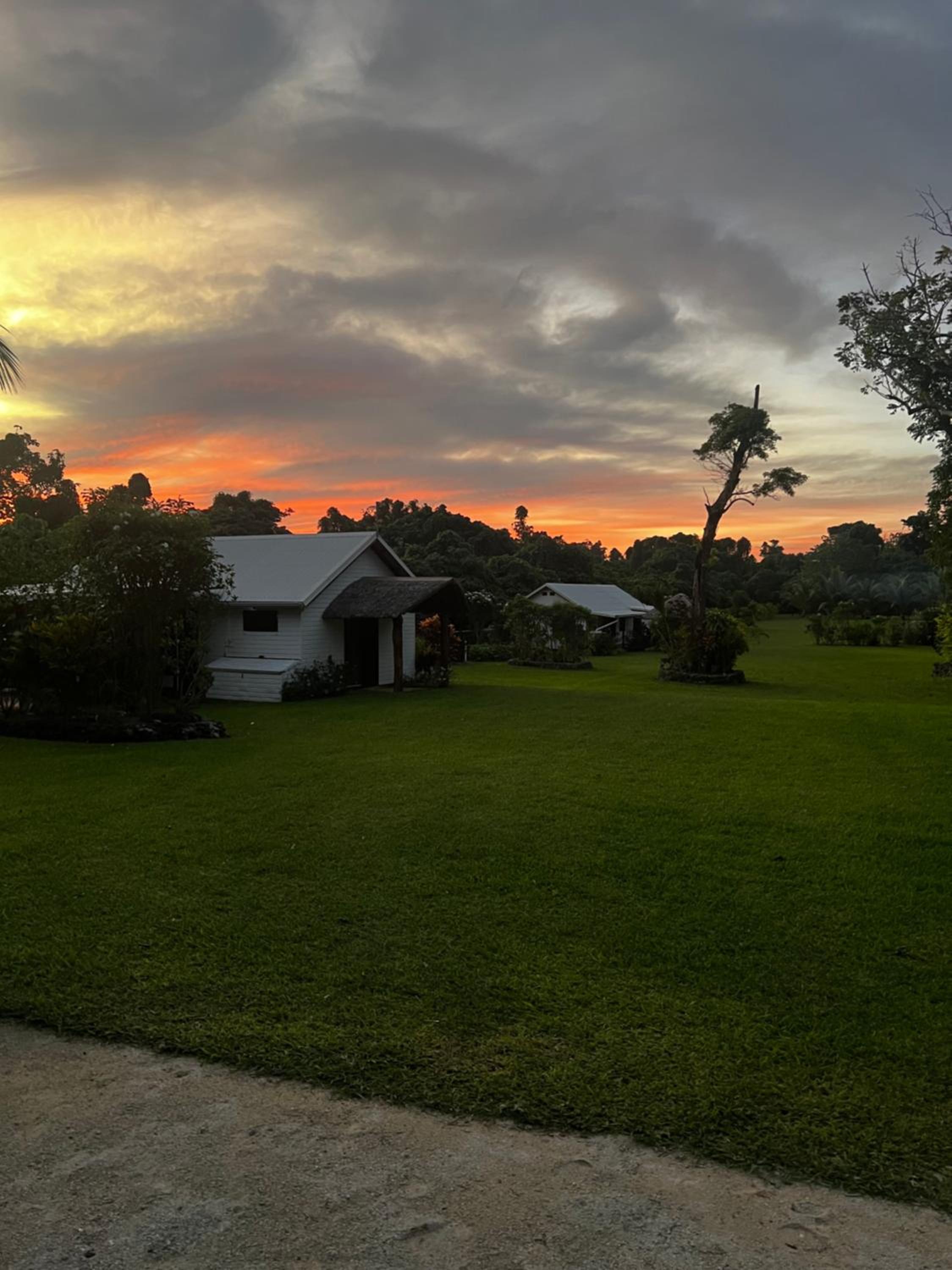 Island View Cottages