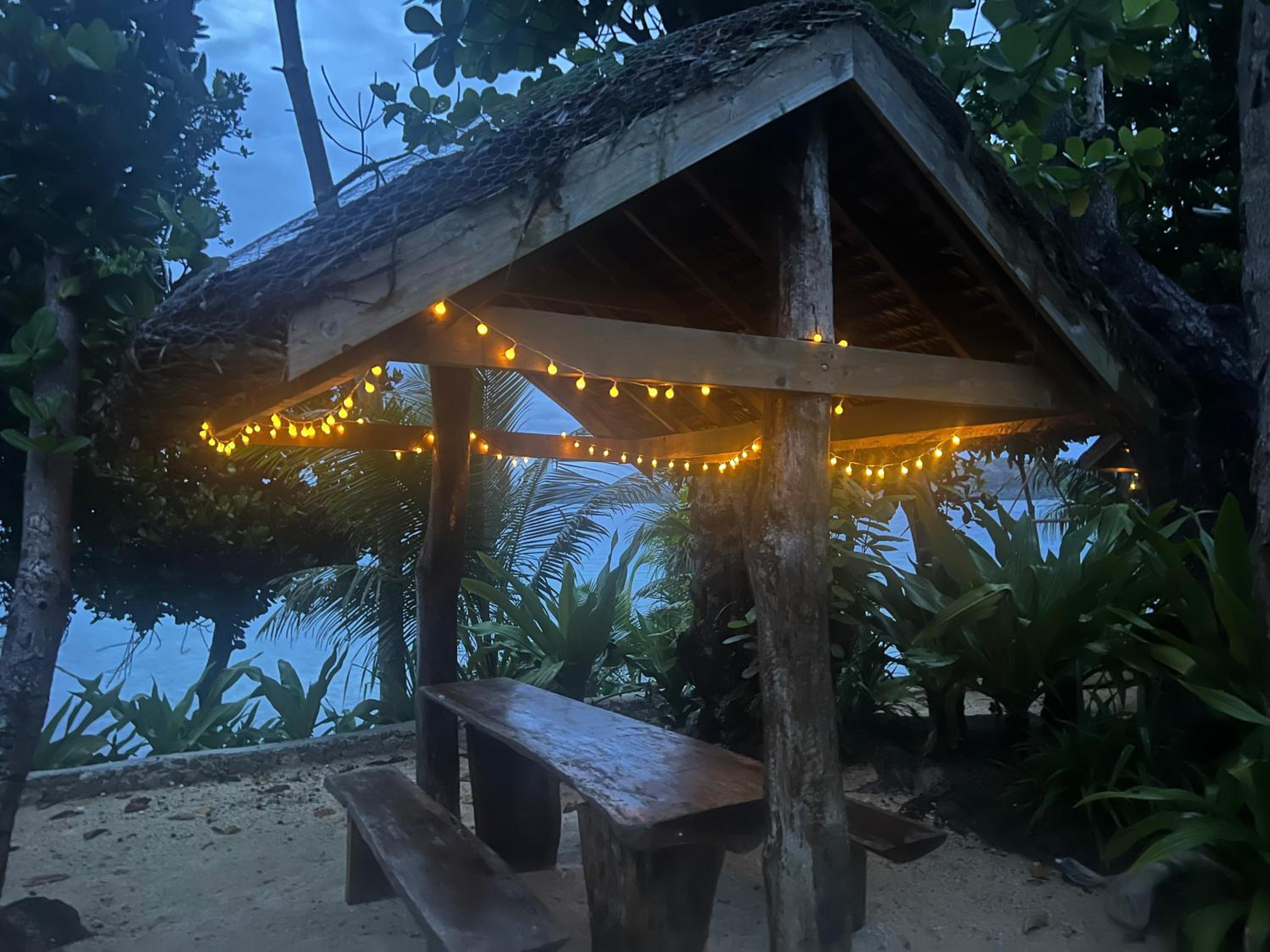 Island View Cottages