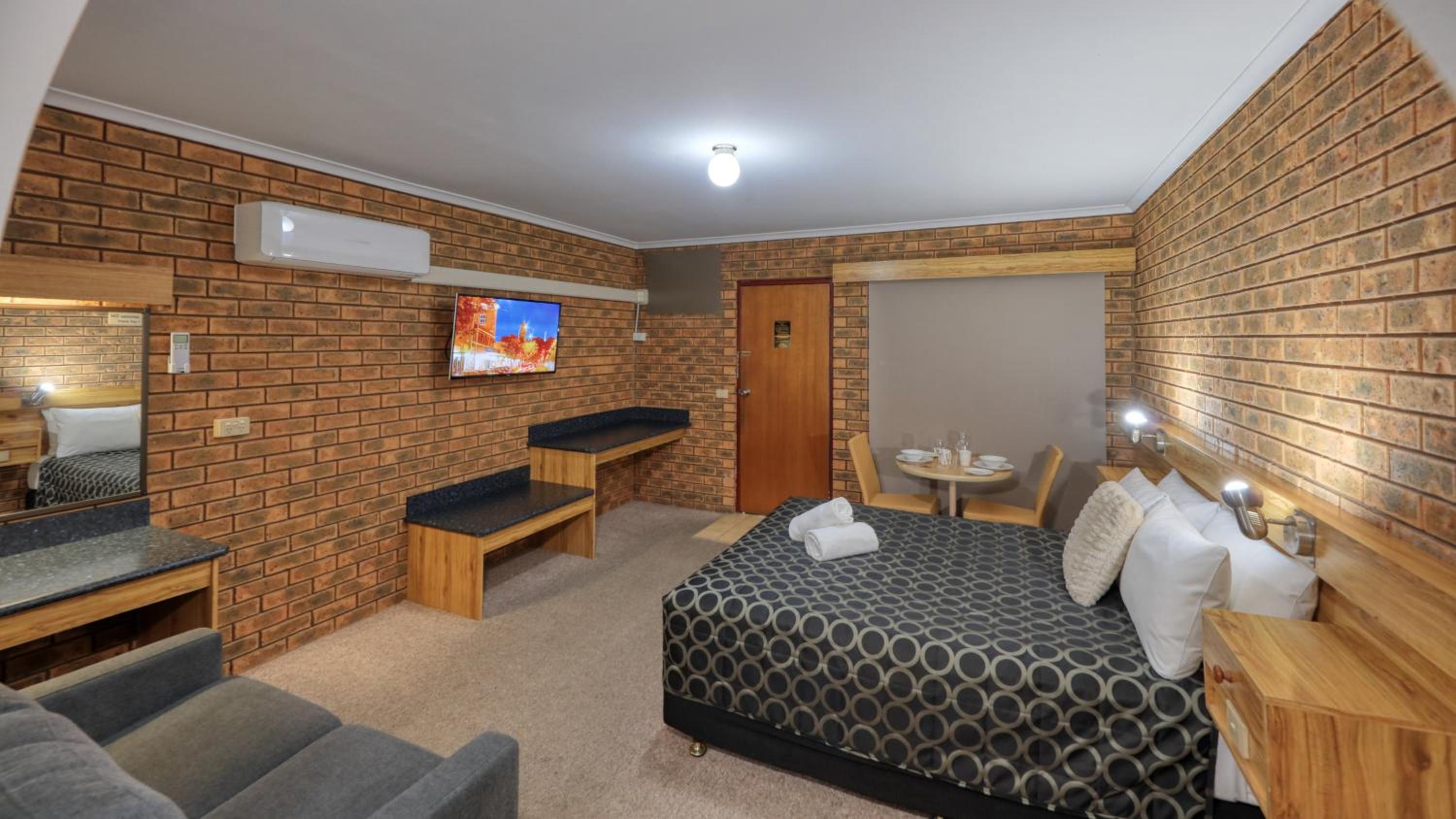 The Cottage Motor Inn Albury CBD