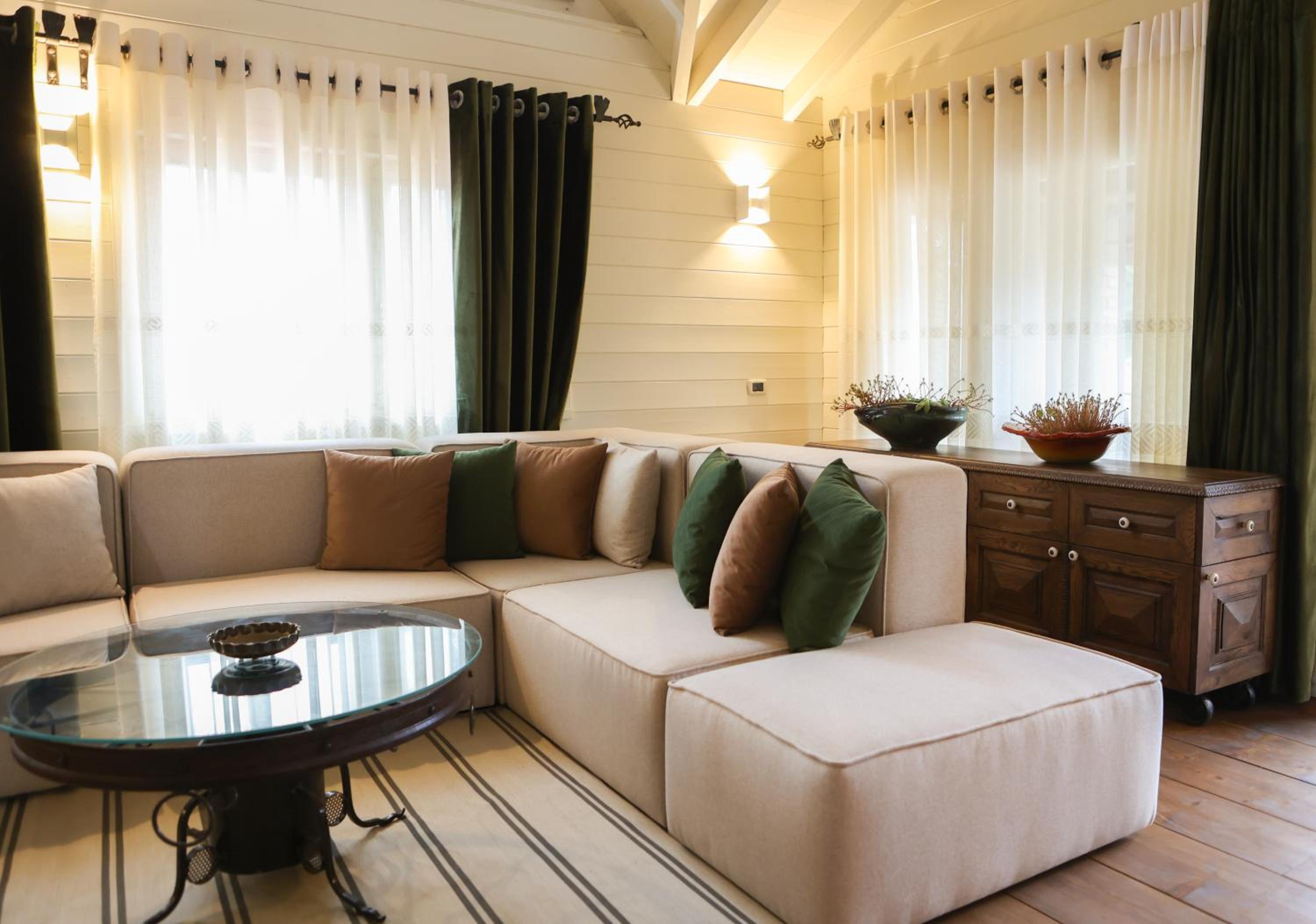 Designer Villa Voskopoje view 2