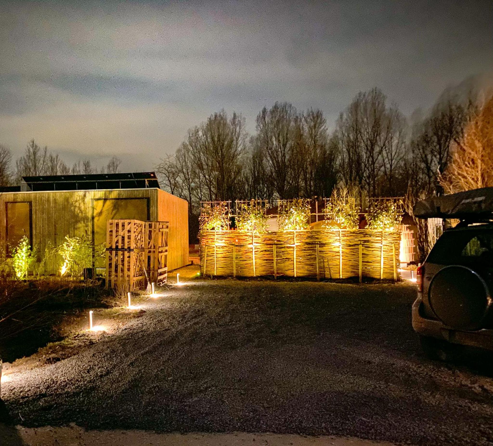 Bed & Wellness Pigs and Pillows with private hottub and sauna and tandembike rental included in price near Amsterdam