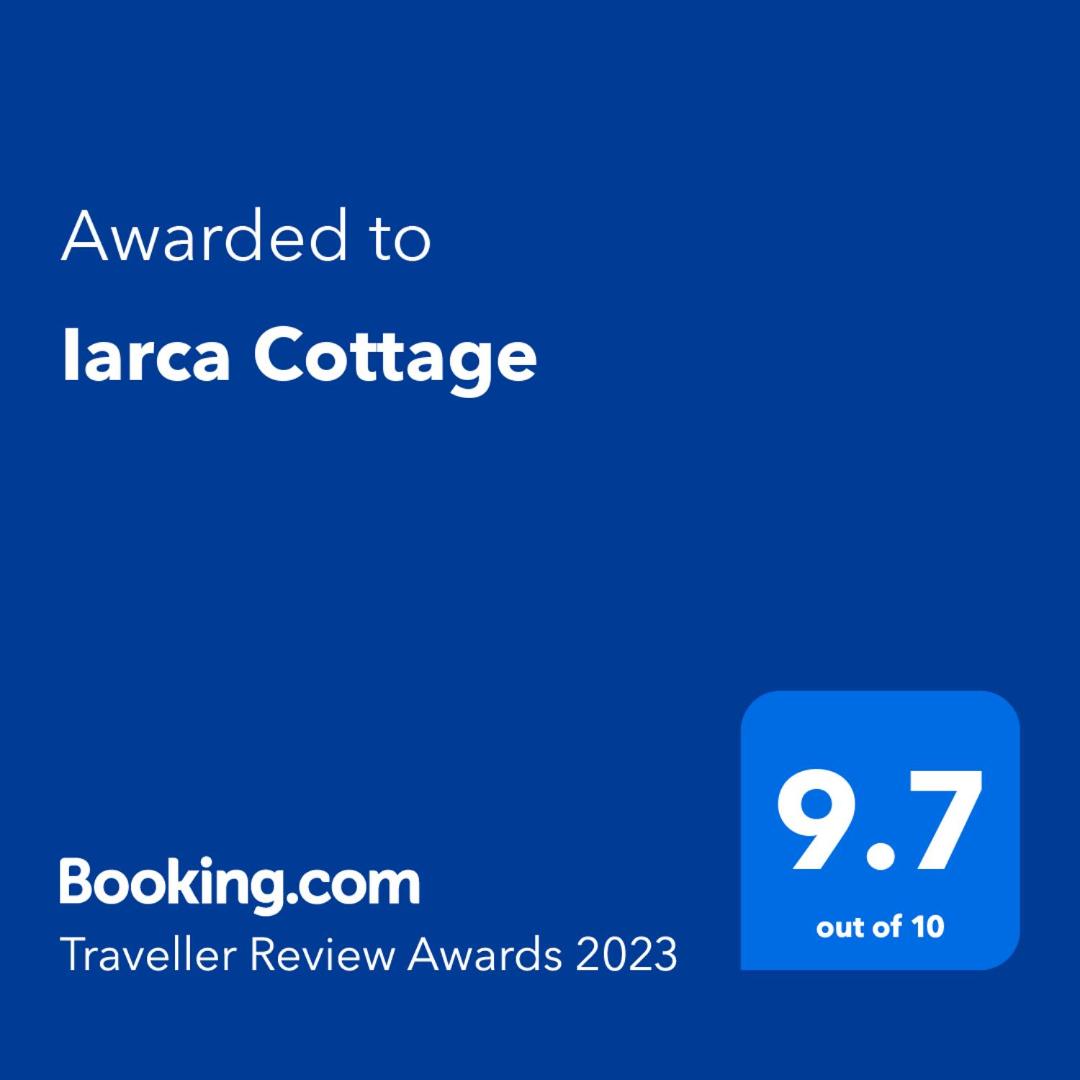 Iarca Cottage view 3