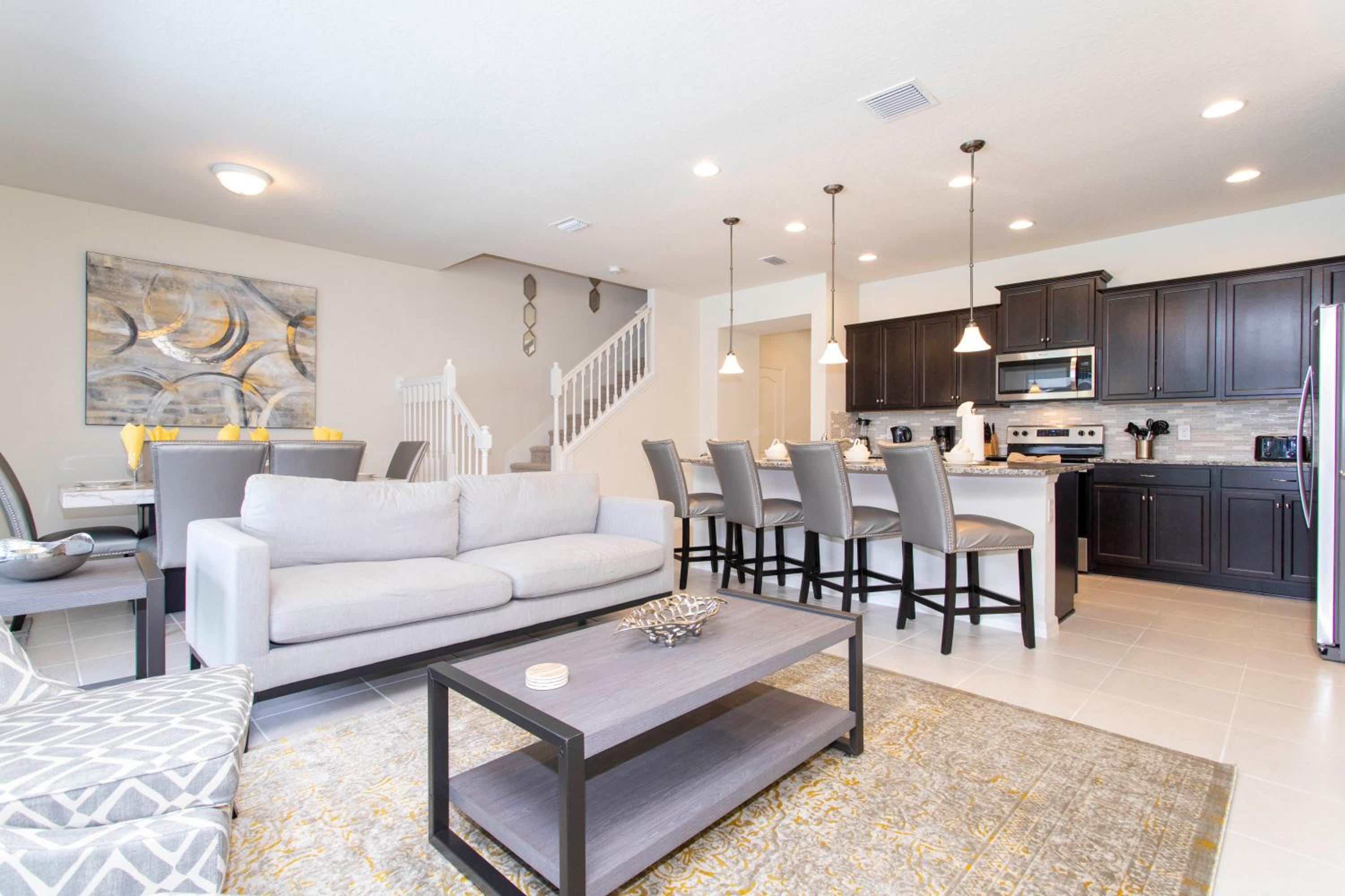 Splendid 5 Bd w/ Pool @ Windsor Westside 8921