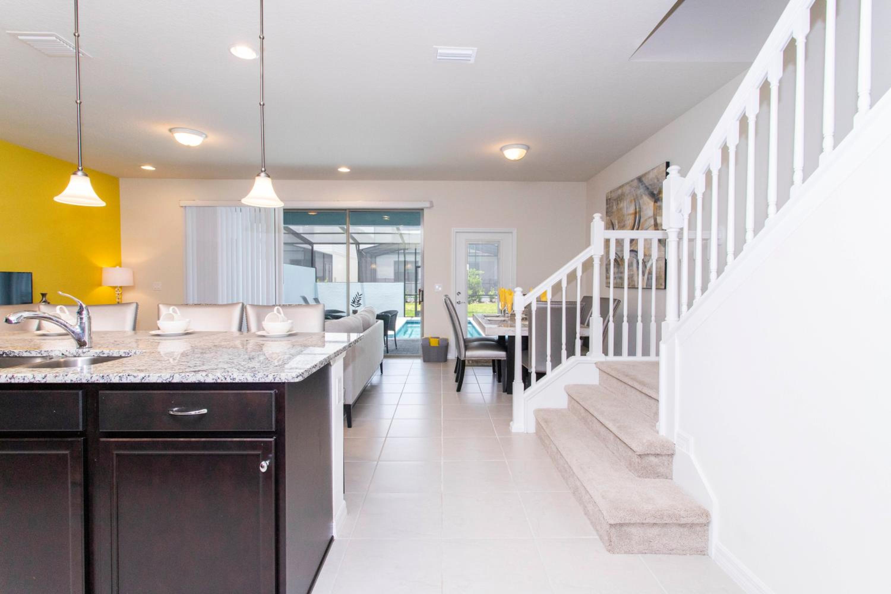Splendid 5 Bd w/ Pool @ Windsor Westside 8921
