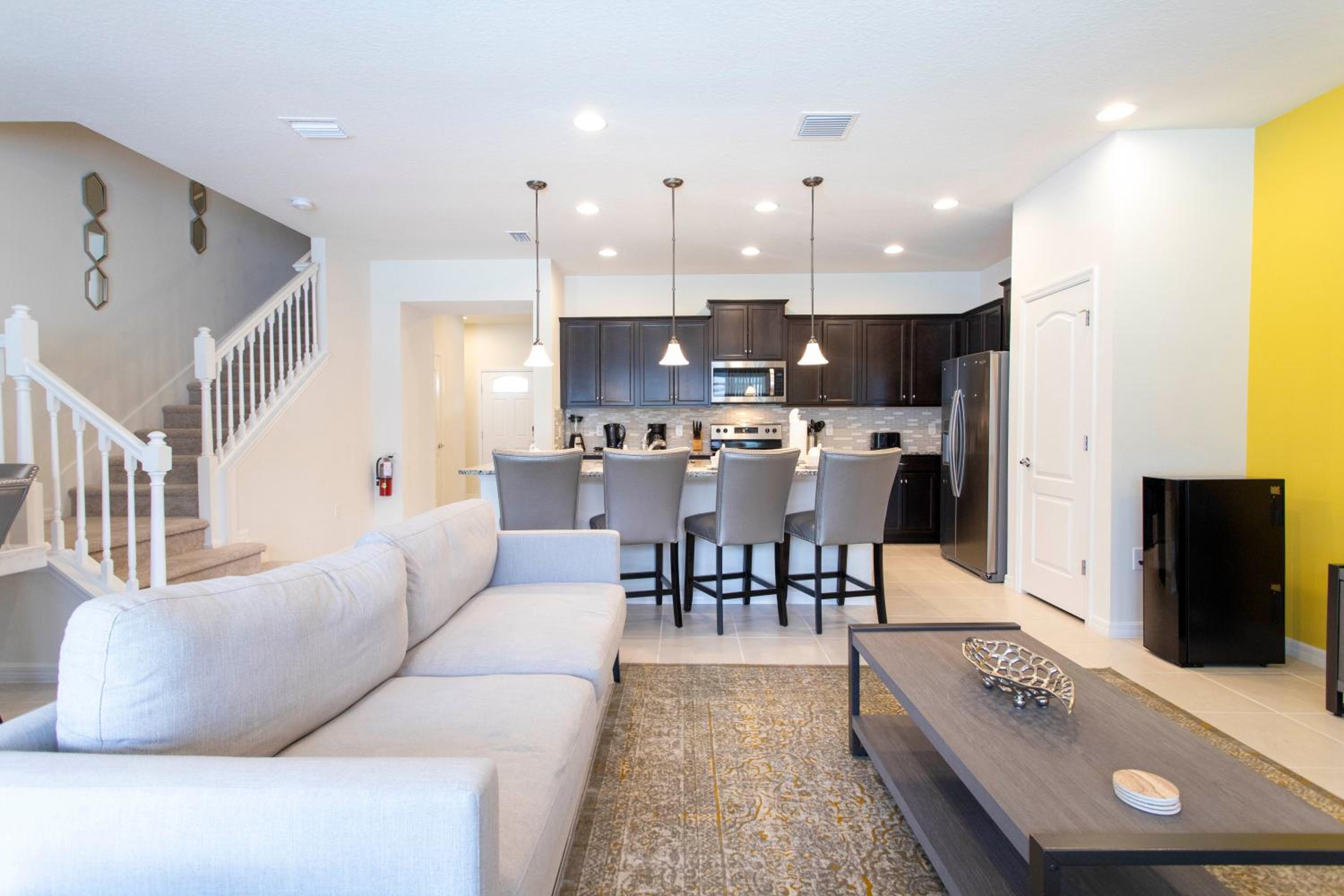 Splendid 5 Bd w/ Pool @ Windsor Westside 8921