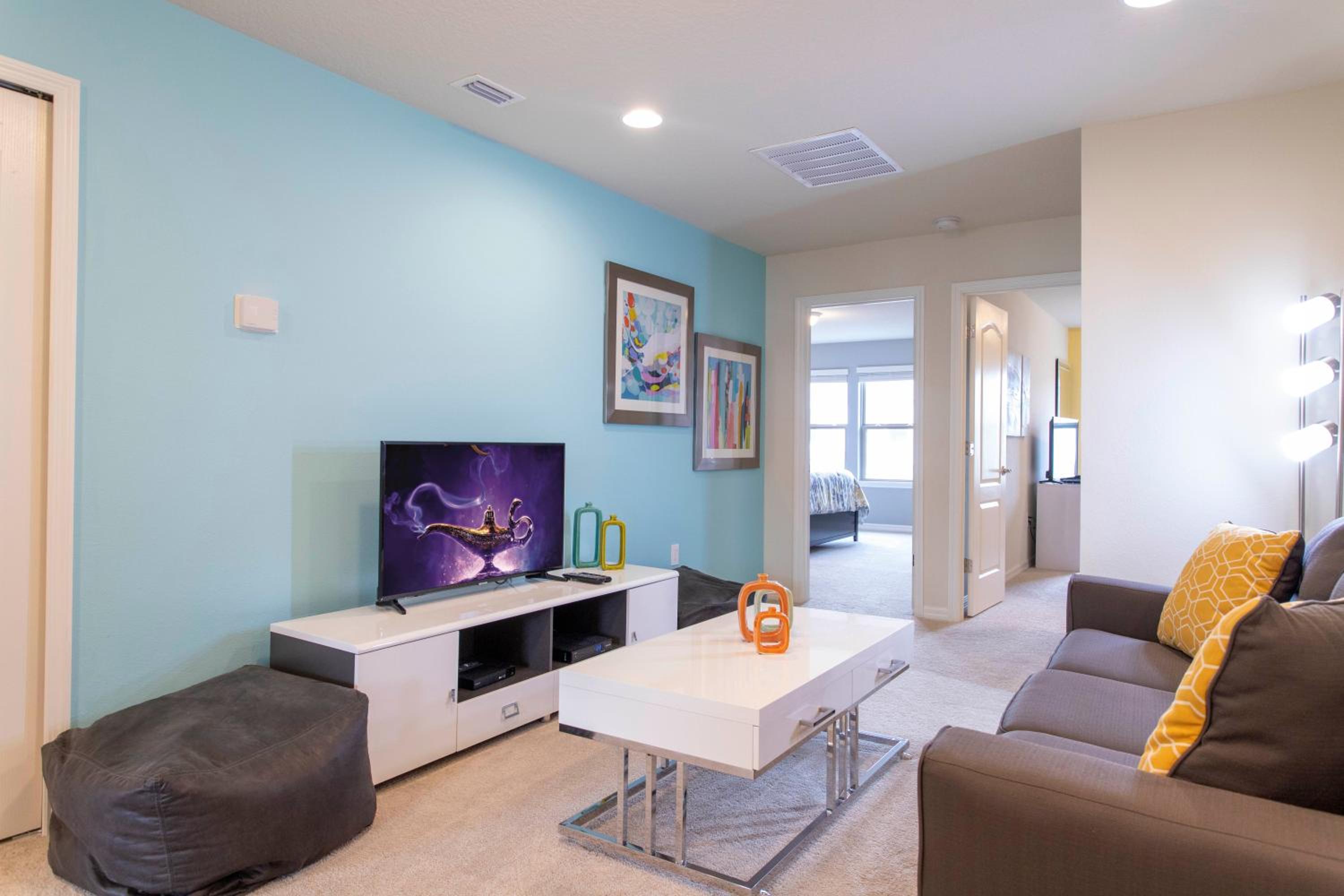 Splendid 5 Bd w/ Pool @ Windsor Westside 8921