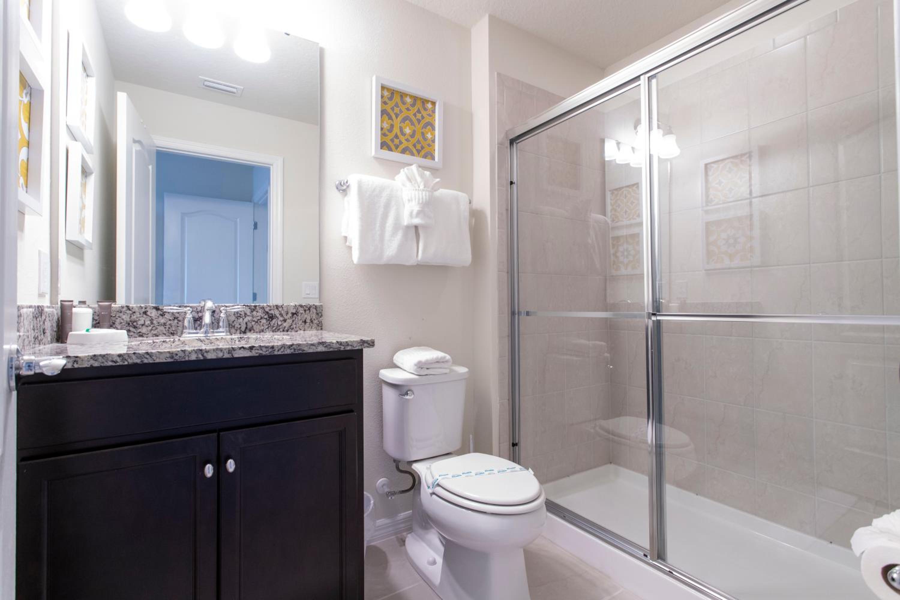 Splendid 5 Bd w/ Pool @ Windsor Westside 8921