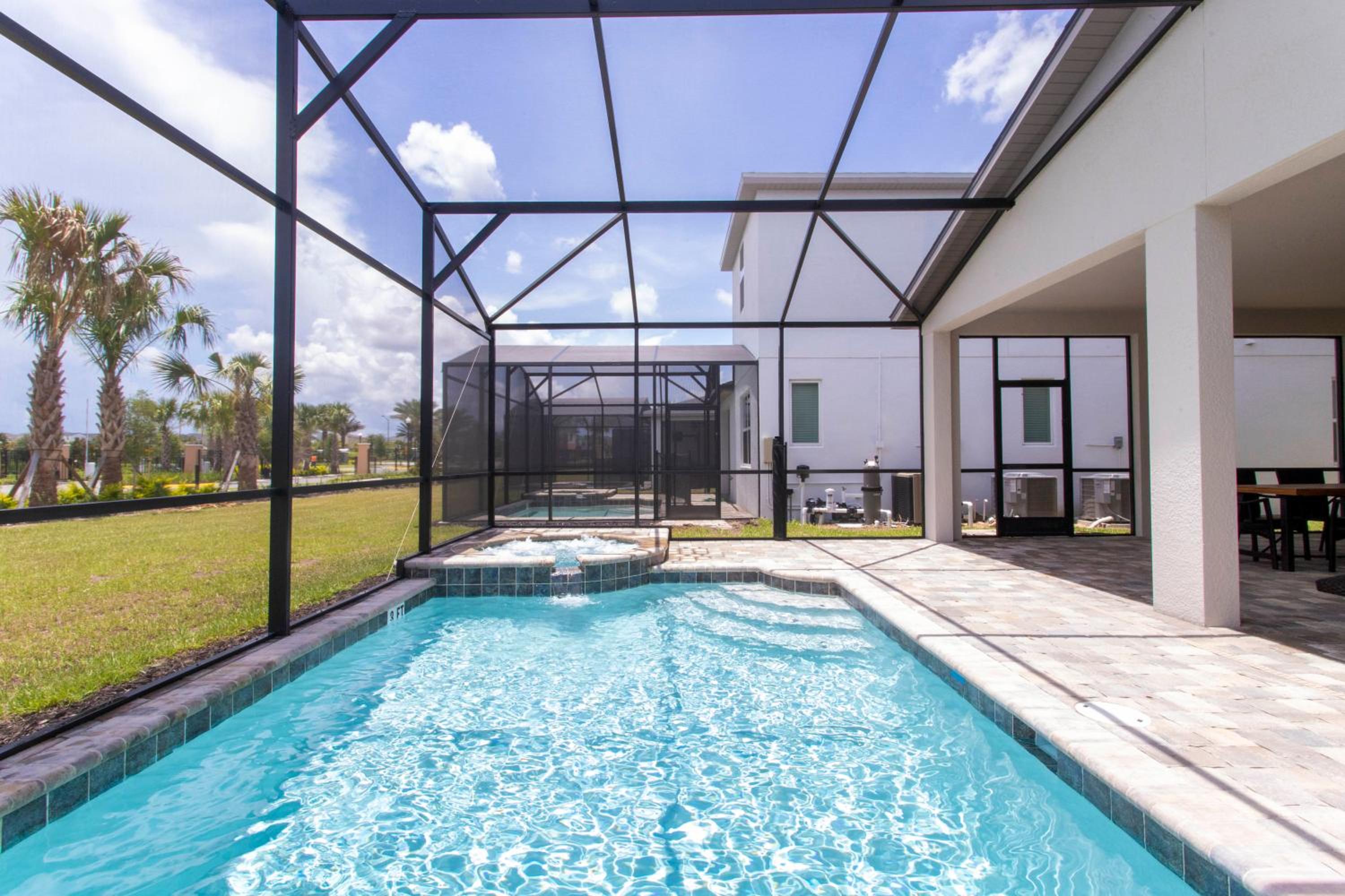 Wonderful 6 Bd Home w/ Game Room and Pool 8991 view 2