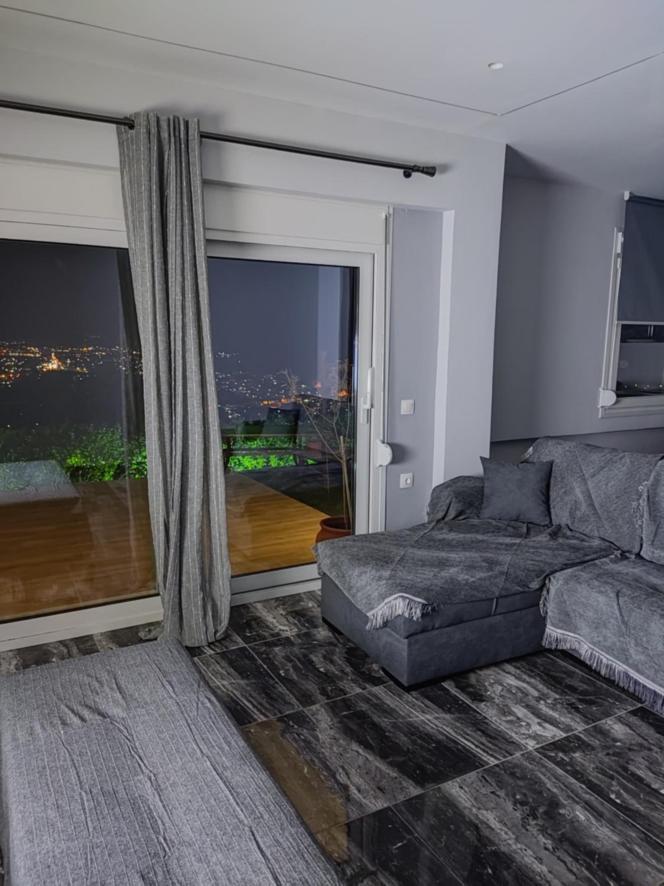 Chalkida Hilltop Apartments