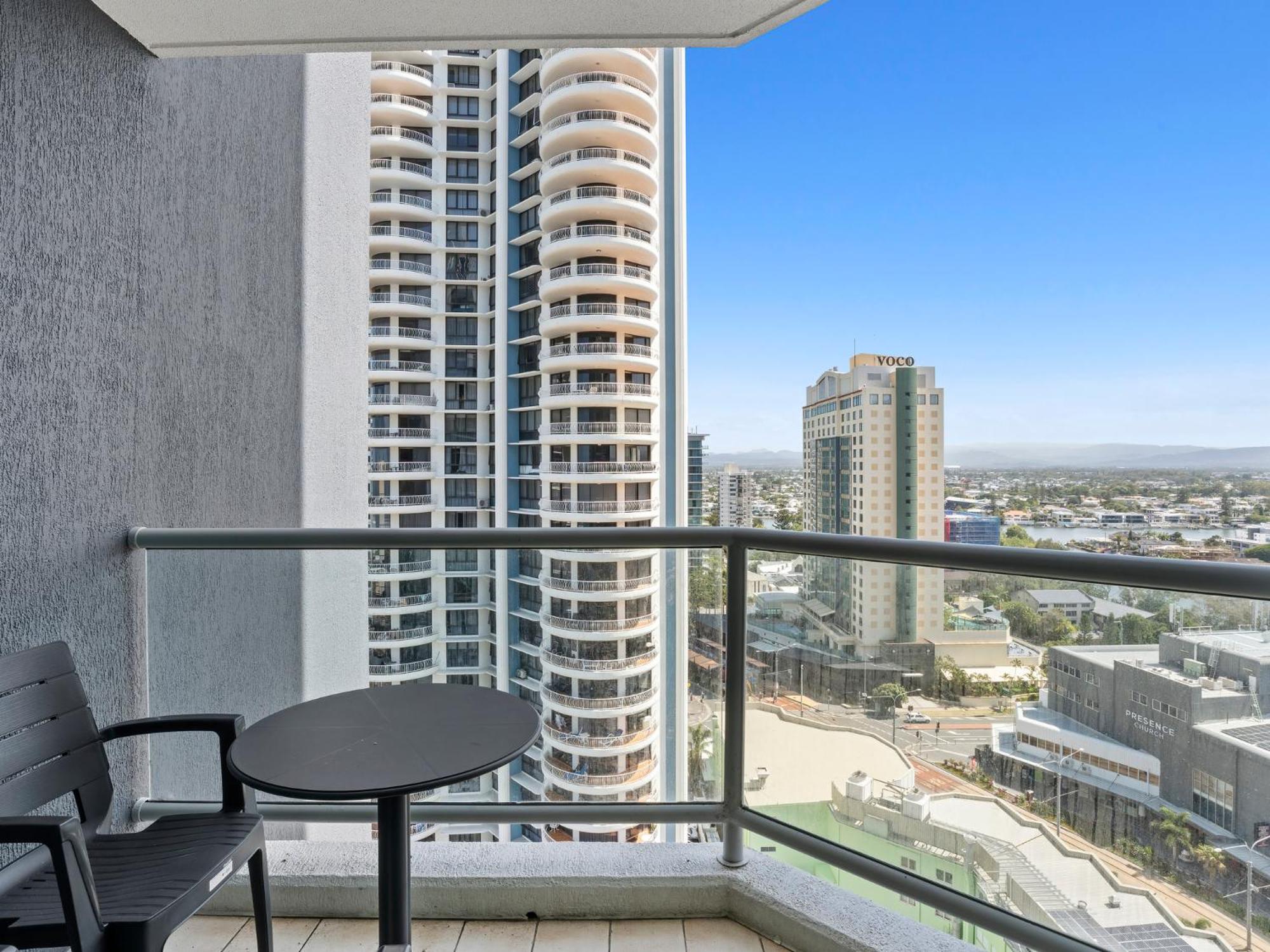 LEGENDS HOTEL - hosted by Coastal Letting