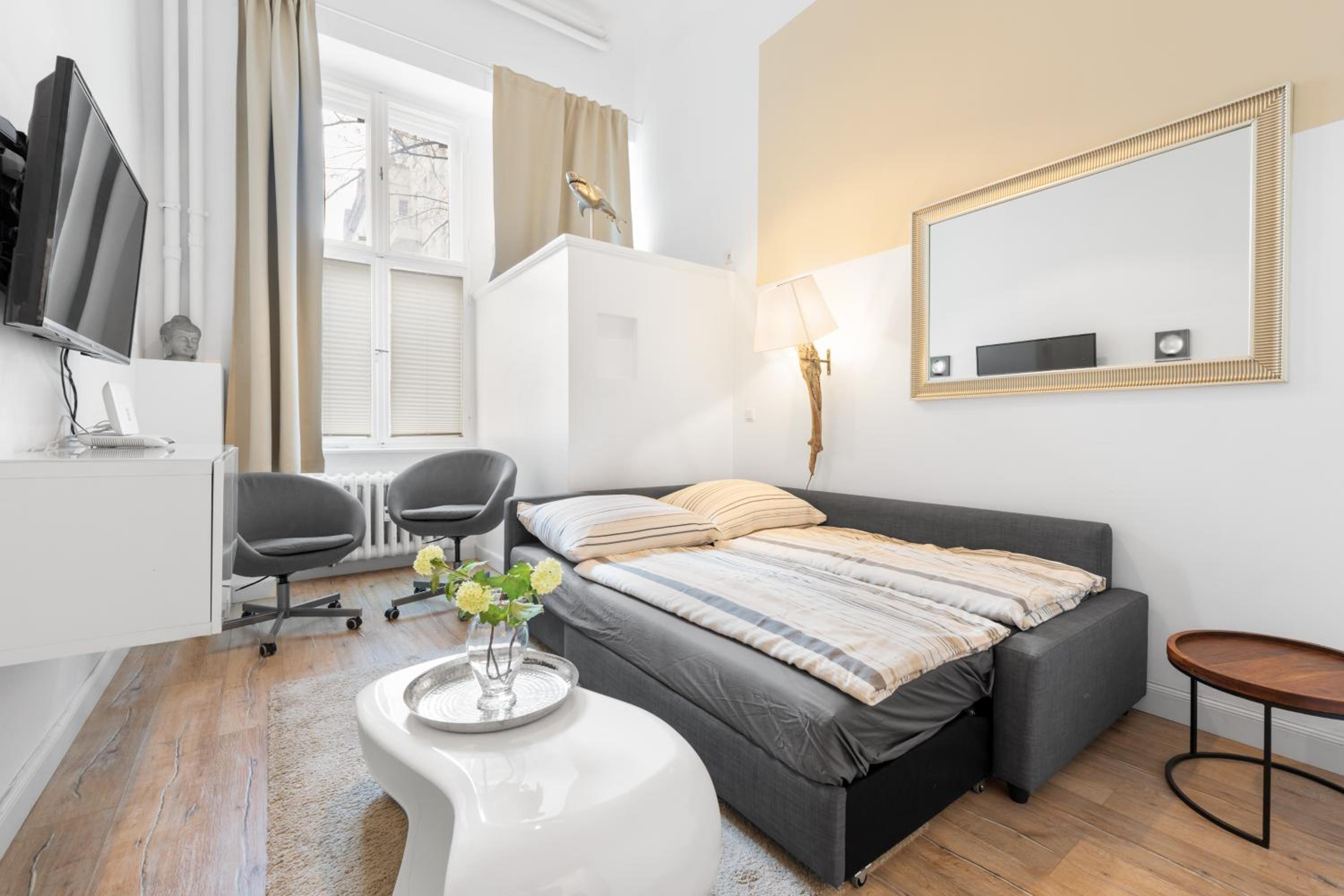 The Düsseldorfer, 1 BR, 1 living room, group & family friendly, ideal for 2 - 4 Guests