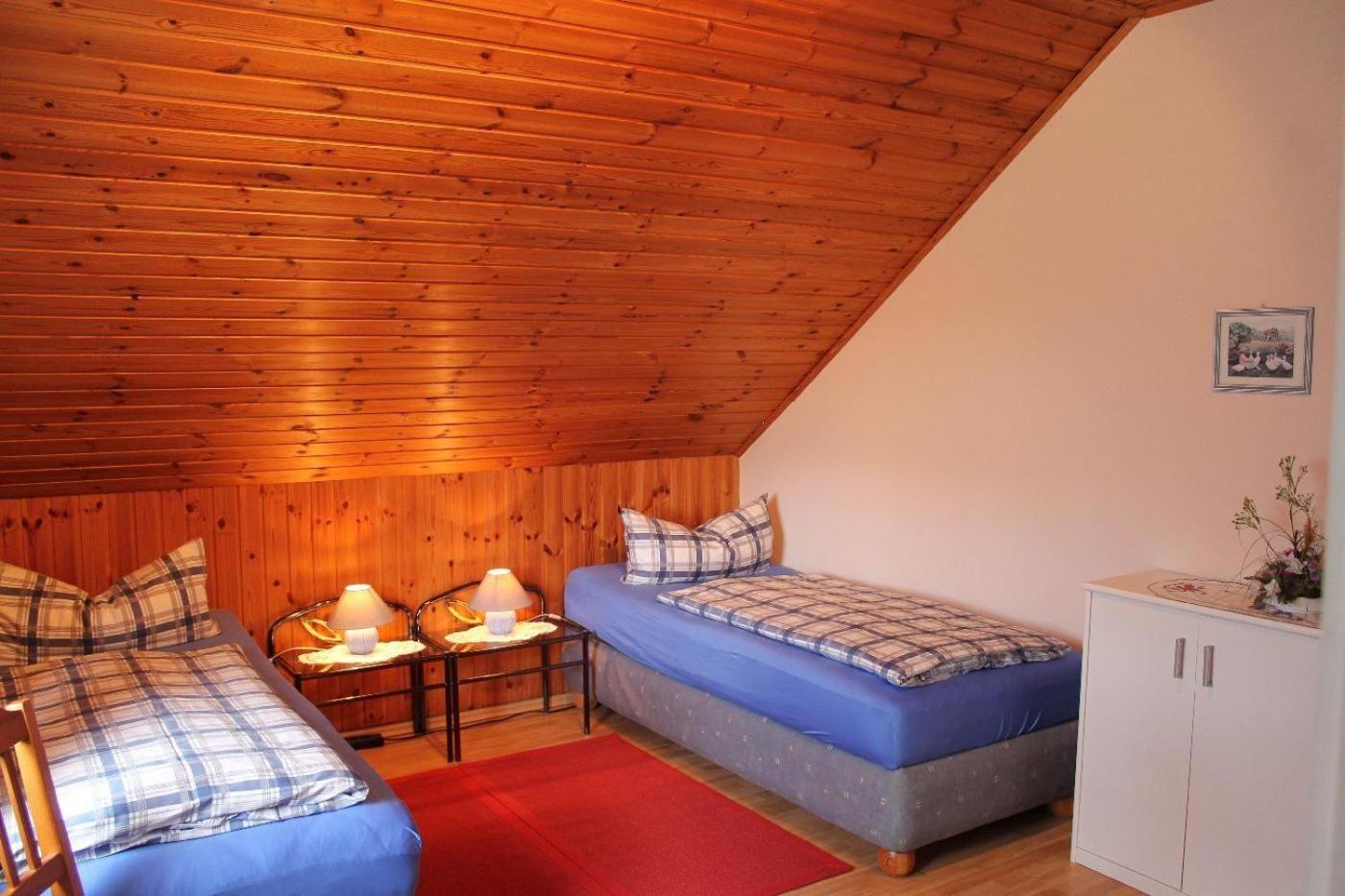 Komfort-Ferienwohnung-BURCK-97-qm-3-Schlafzimmer-2-WC view 3