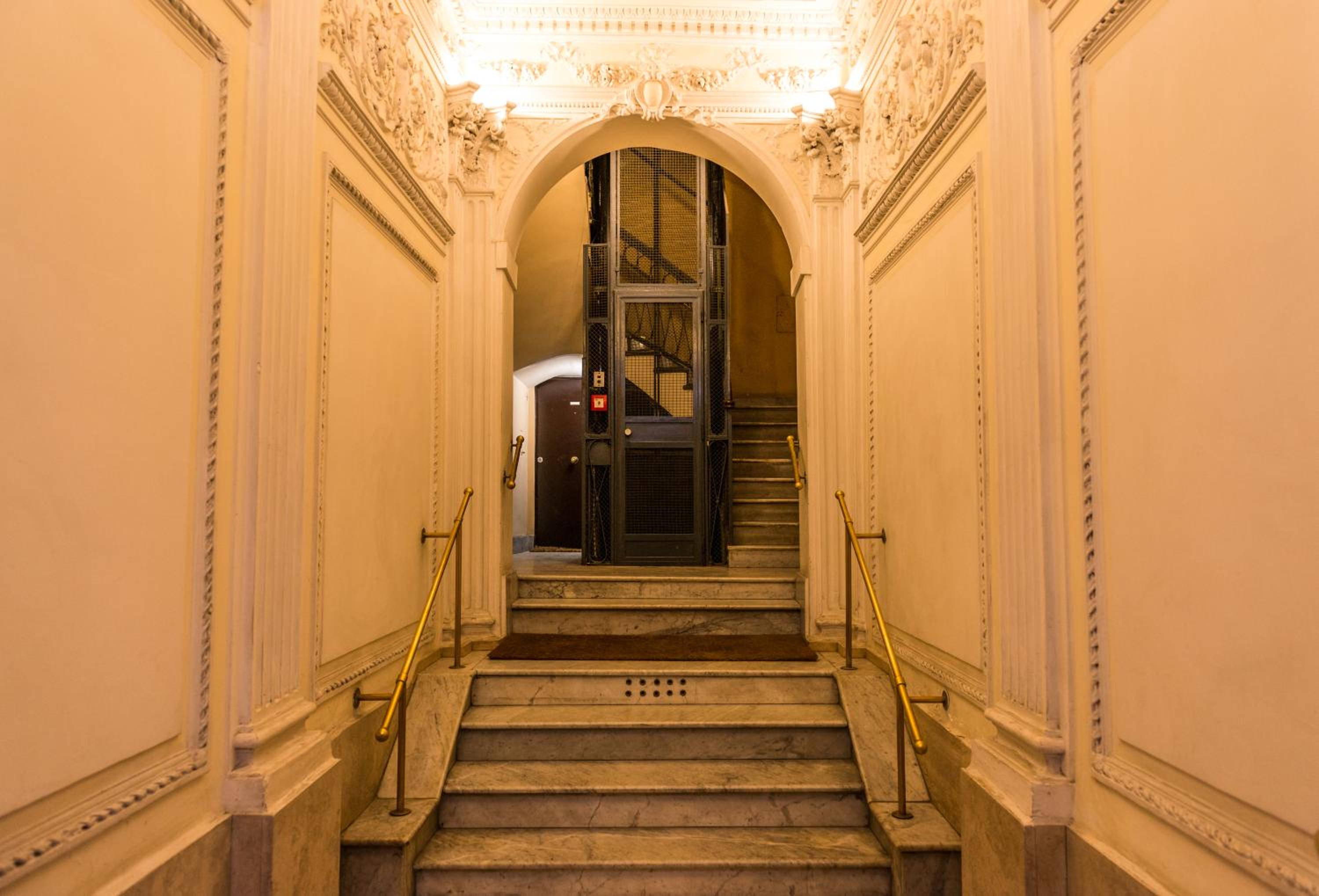 Domus Massimiliani Guesthouse