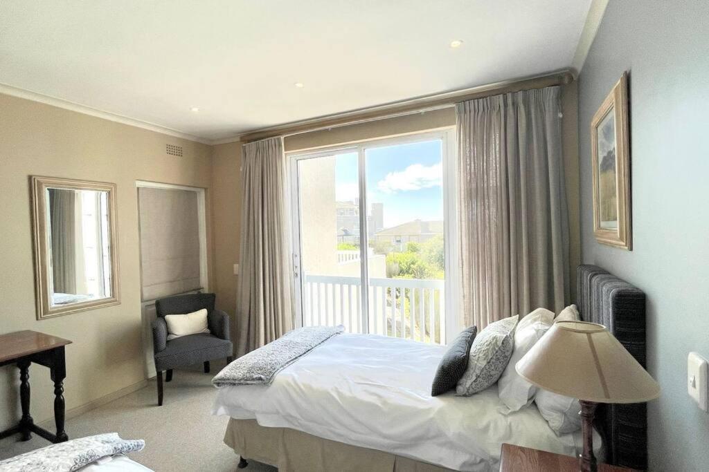 Luxury at Pinnacle Point - 3 Bedroom Villa view 3