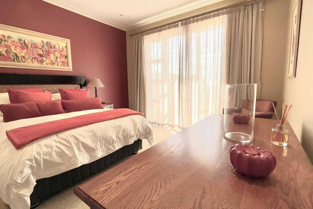 Luxury at Pinnacle Point - 3 Bedroom Villa view 4