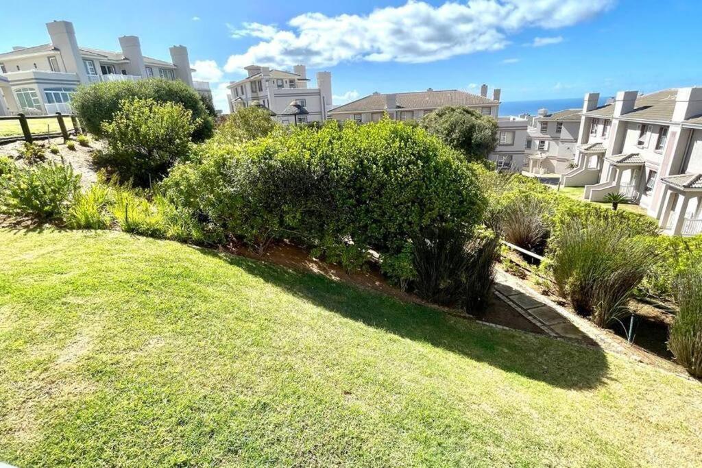 Luxury at Pinnacle Point - 3 Bedroom Villa view 5