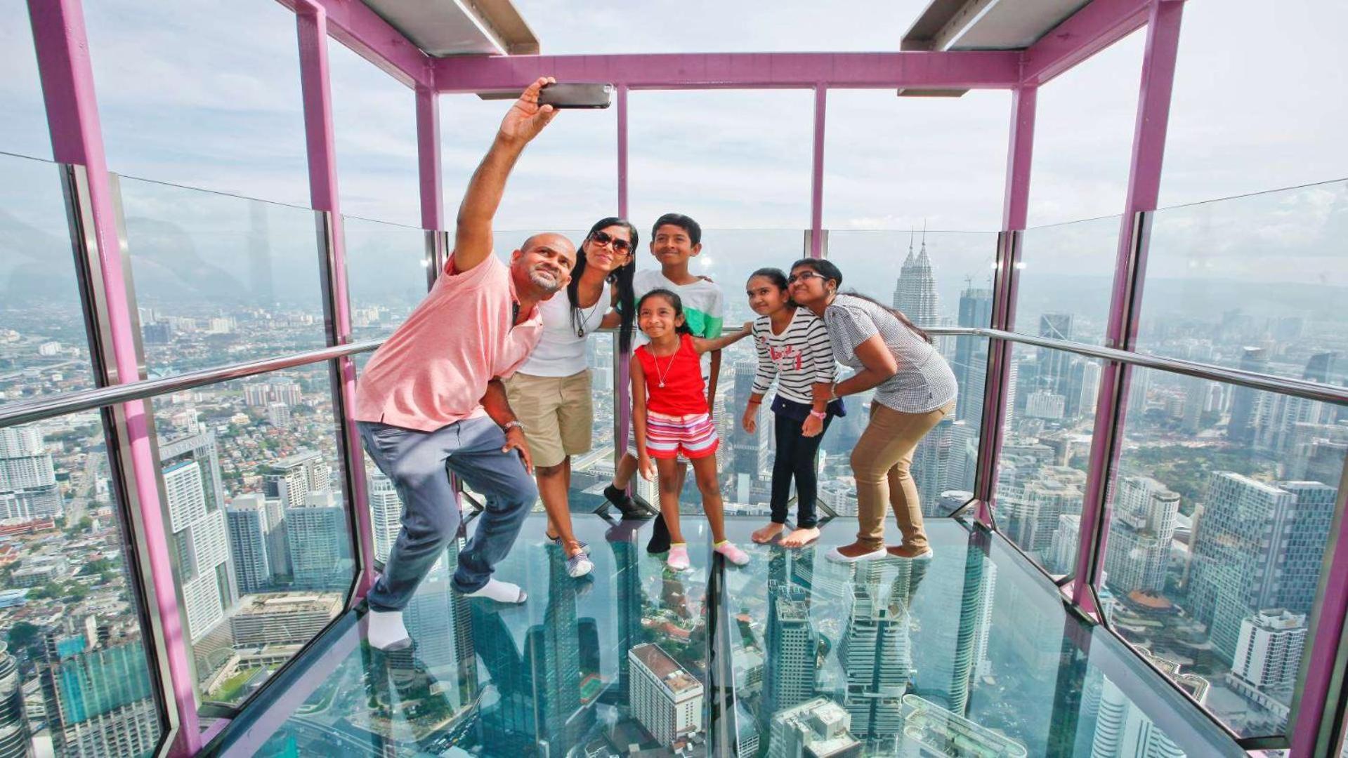 Anggun Presidential Suites