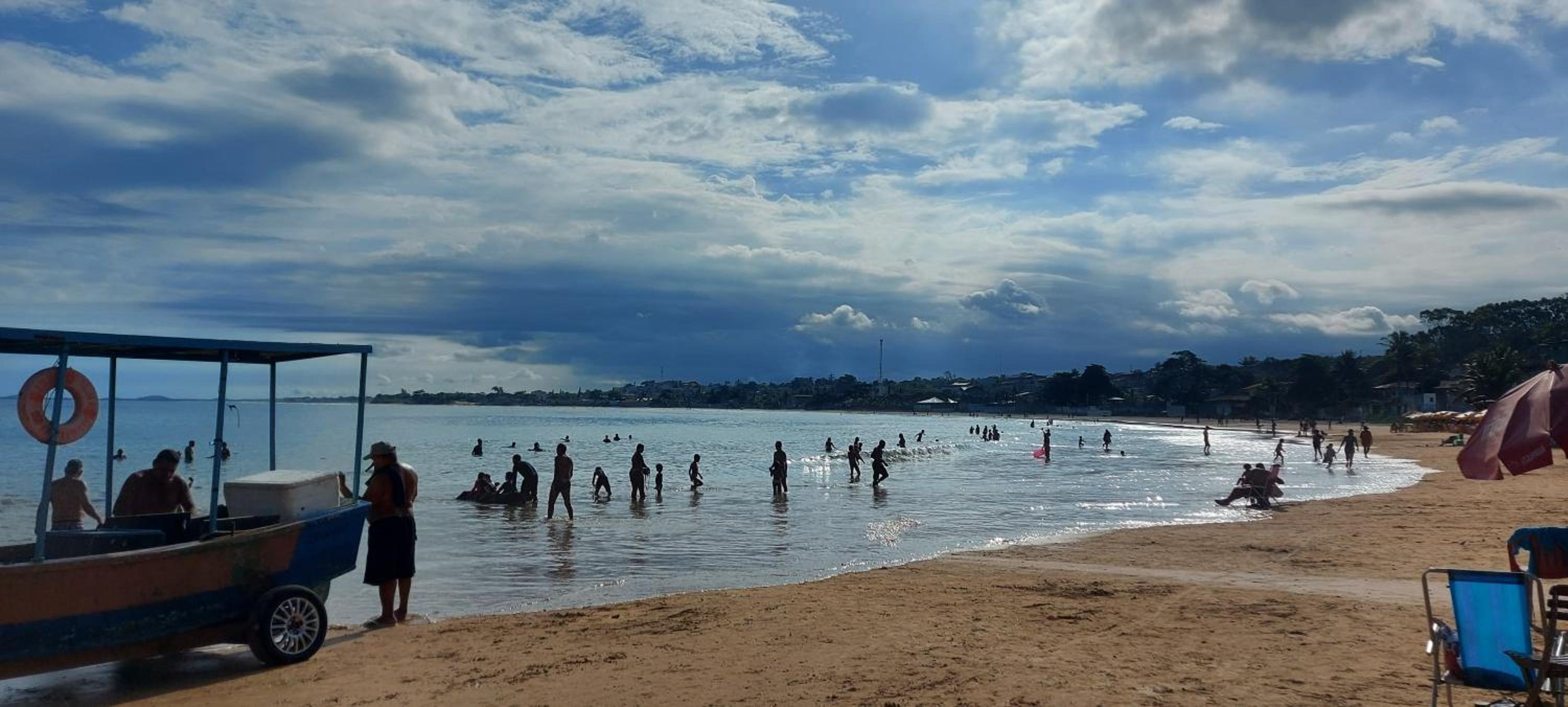 Apartamento Praia Ponta da Fruta para até 4 pessoas 203