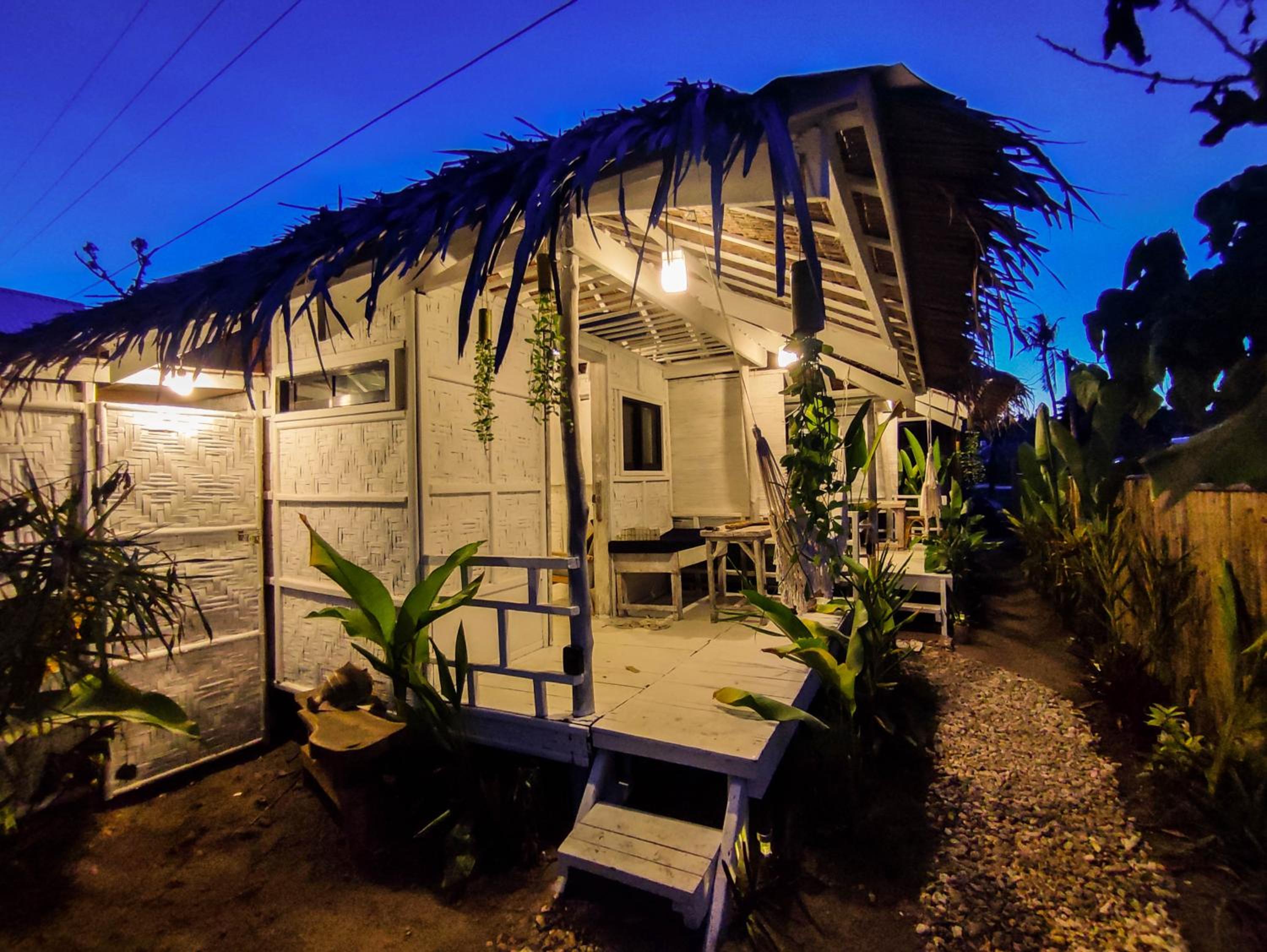The Surf Shacks · Beach house, Aircon, Fast Wifi view 5