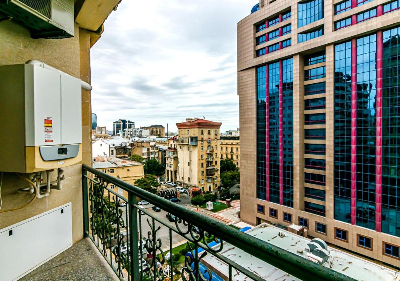Modern Apartment by Rashida