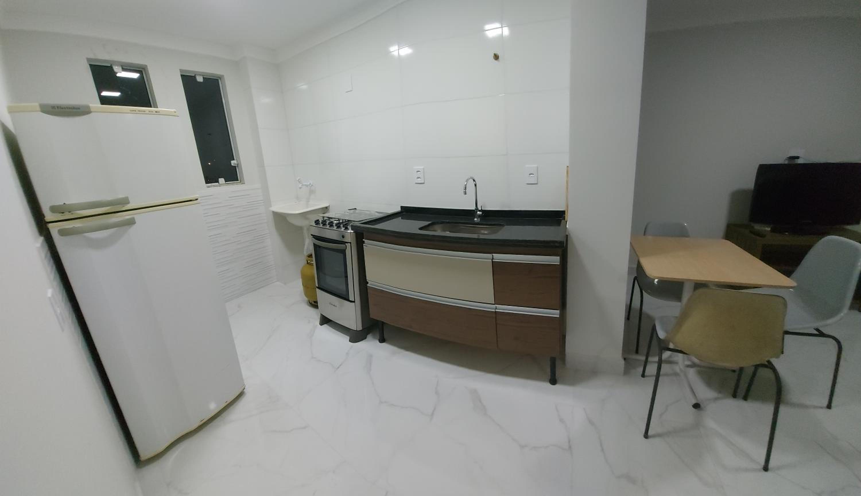 Apartamento Praia Ponta da Fruta para até 4 pessoas 203