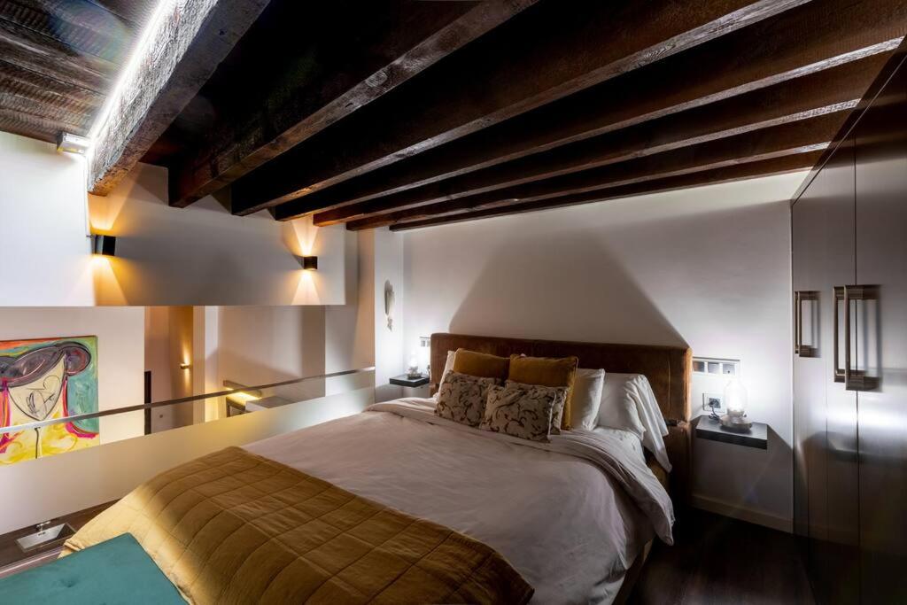 Fr26 Luxurious Apartment, 2 minutes from Cathedral view 3
