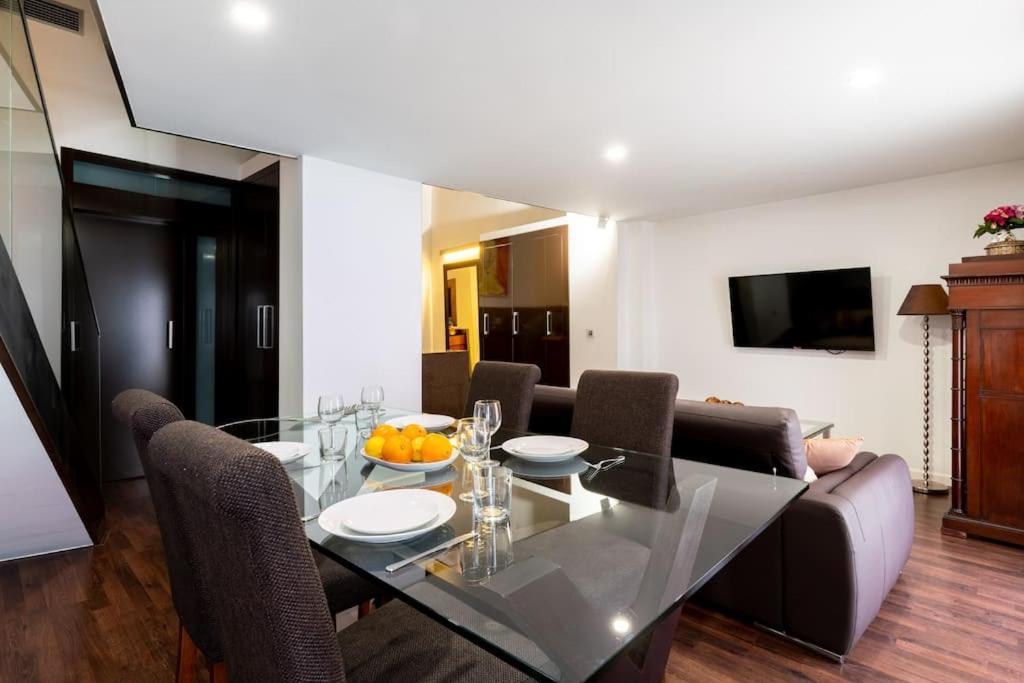 Fr26 Luxurious Apartment, 2 minutes from Cathedral view 4