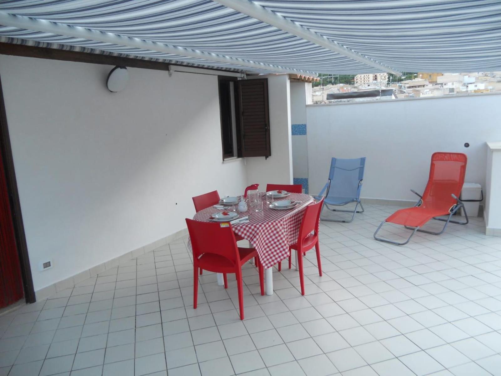 Purple House a Castellammare del Golfo