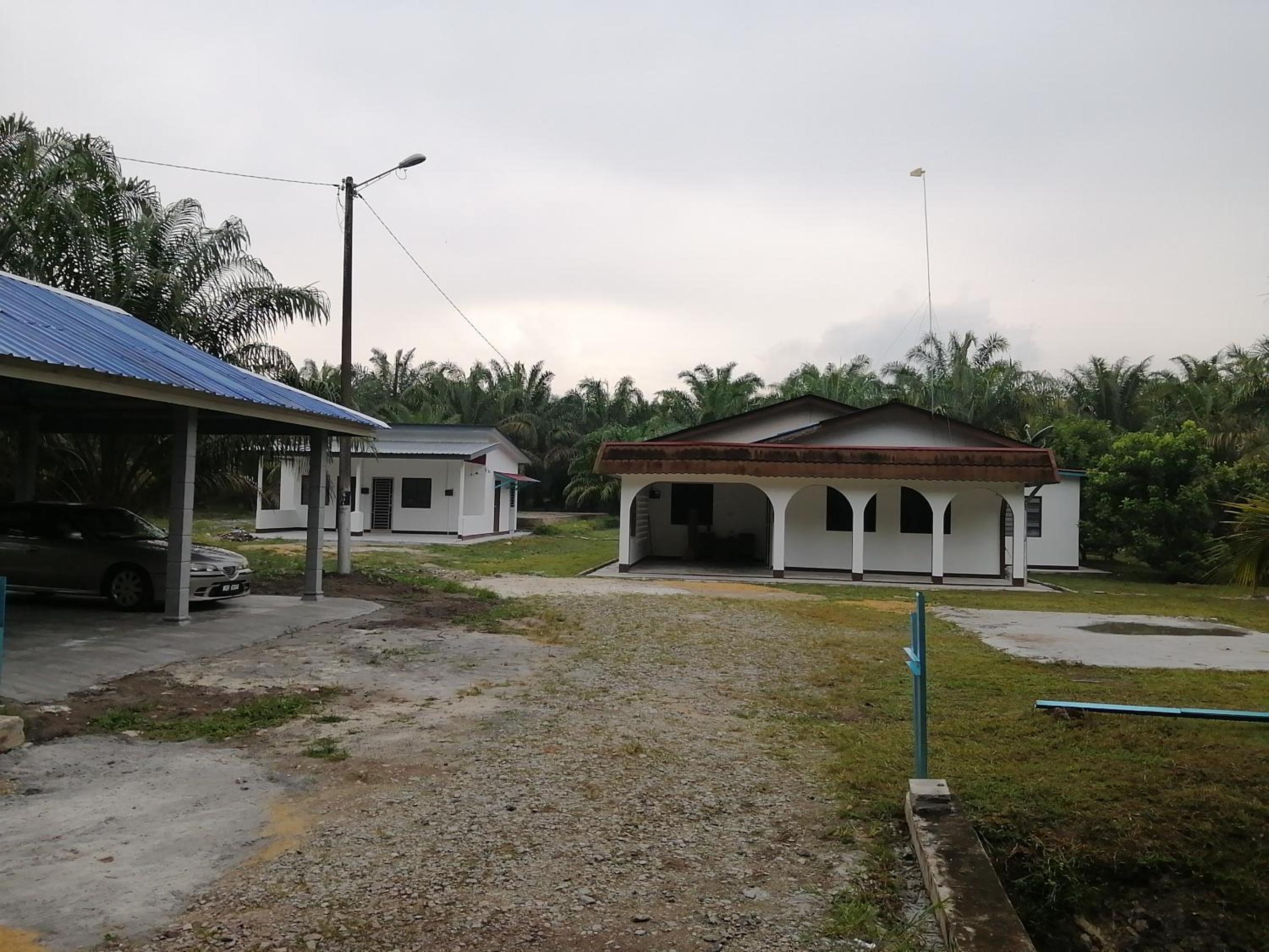 KJS Homestay, Layang-Layang, Johor photo 8