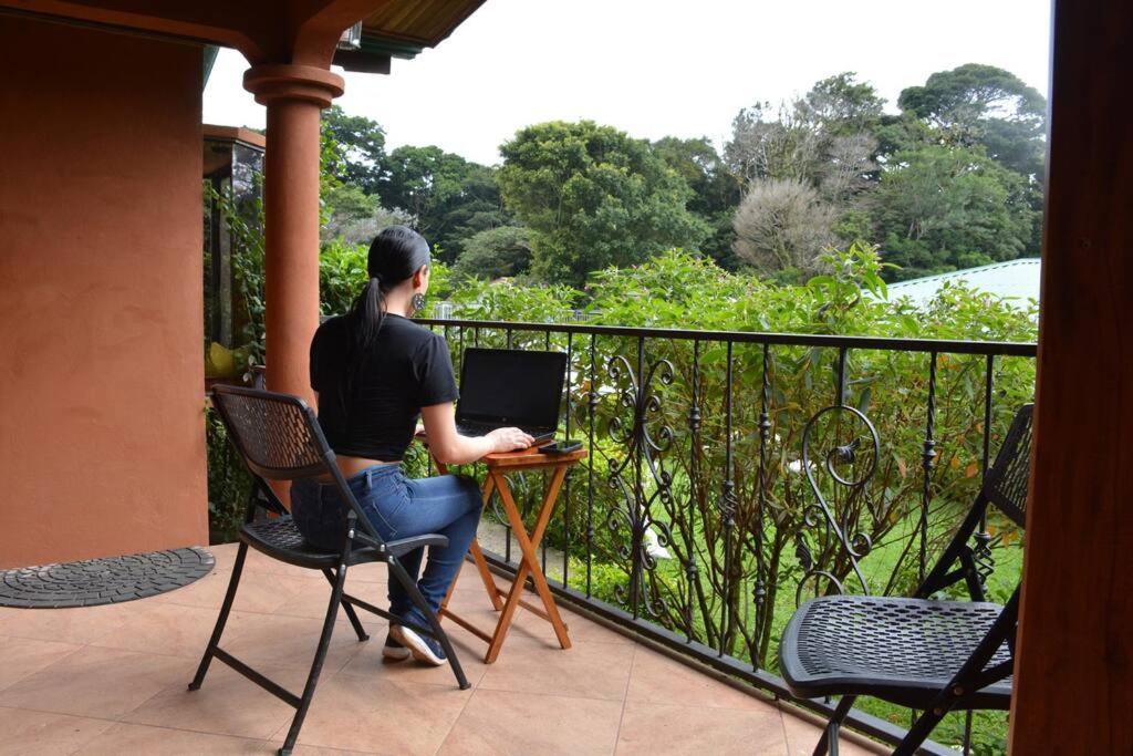 TucanTico Lodge - Monteverde