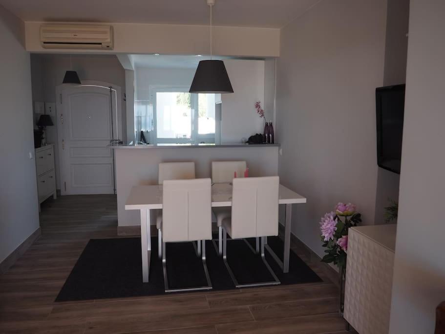 APARTAMENTO EN JARDINES DE CALAHONDA