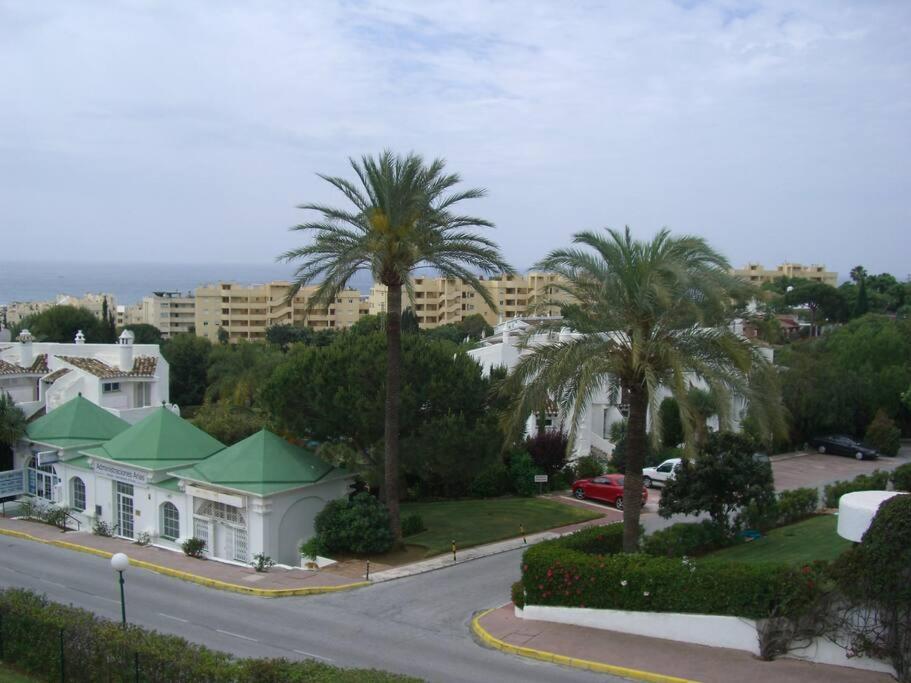 APARTAMENTO EN JARDINES DE CALAHONDA