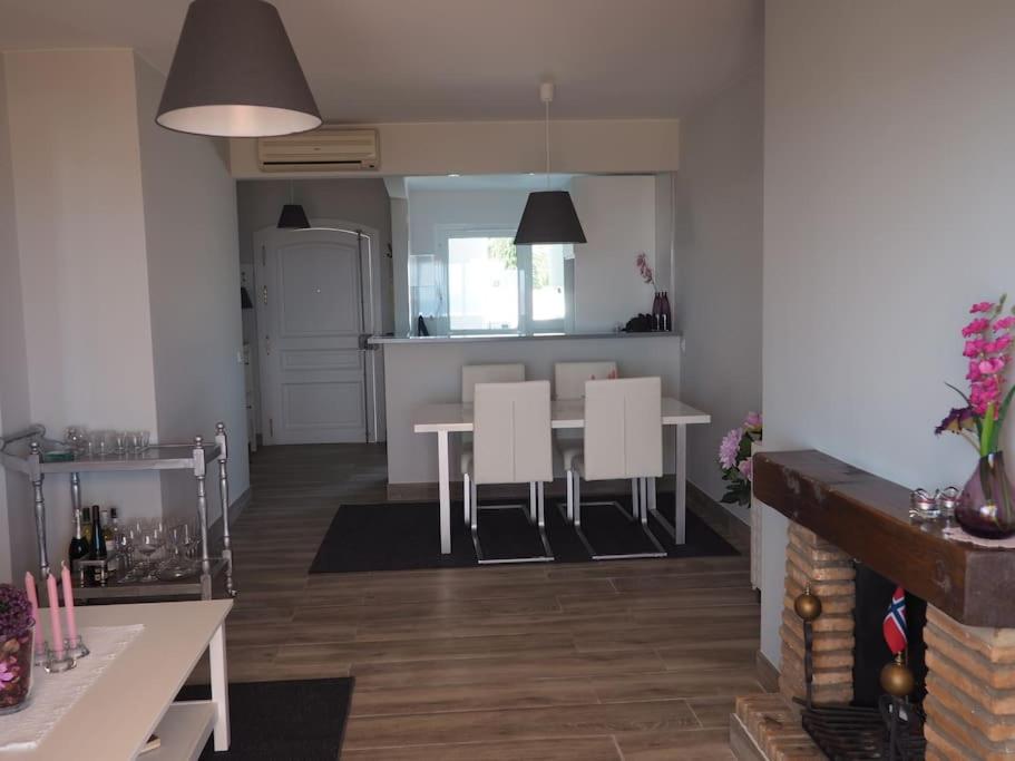 APARTAMENTO EN JARDINES DE CALAHONDA