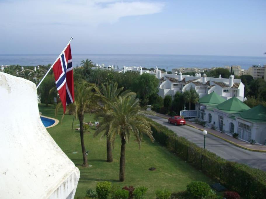 APARTAMENTO EN JARDINES DE CALAHONDA