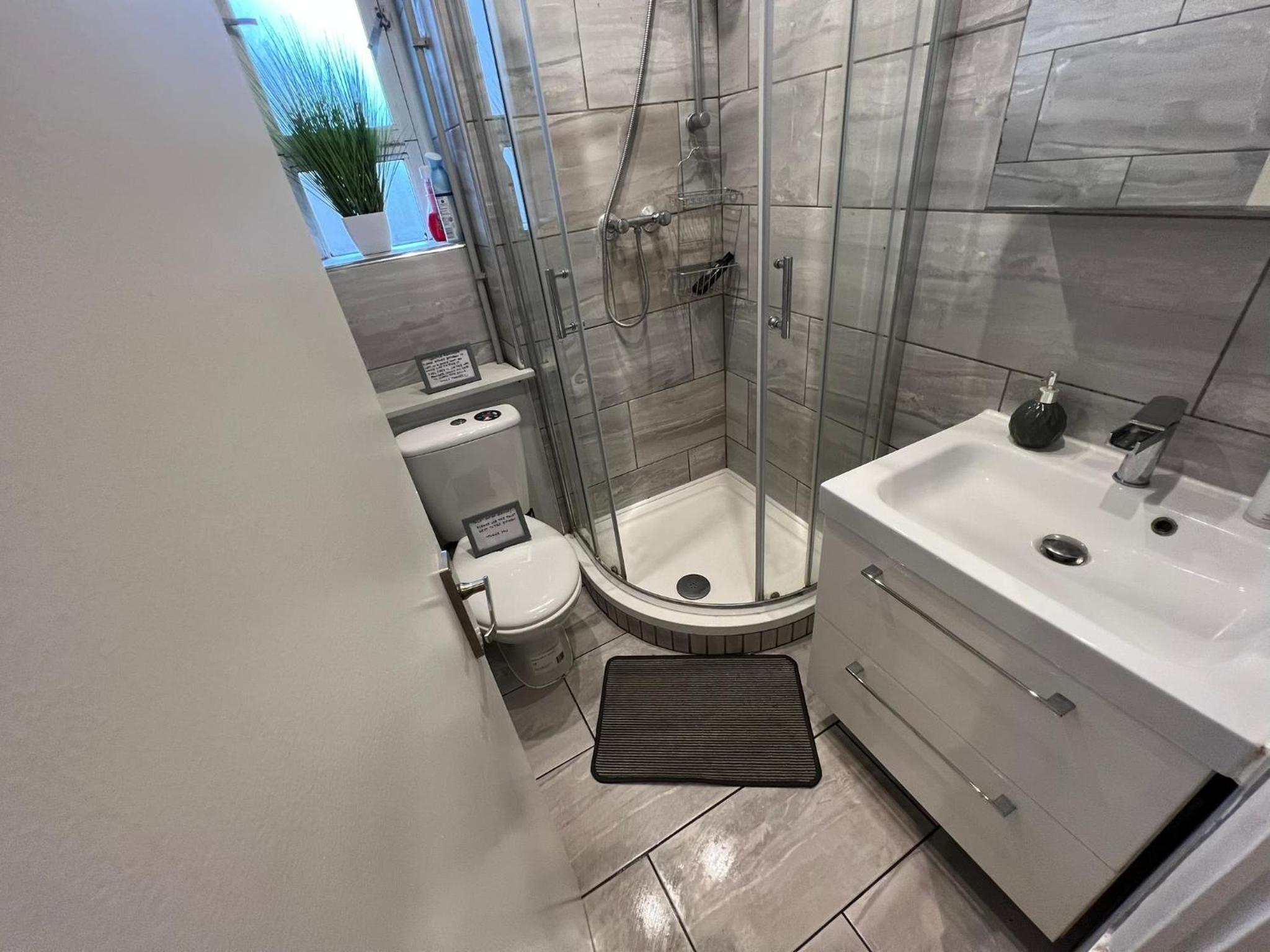 Holiday Properties Vauxhall Central Rooms