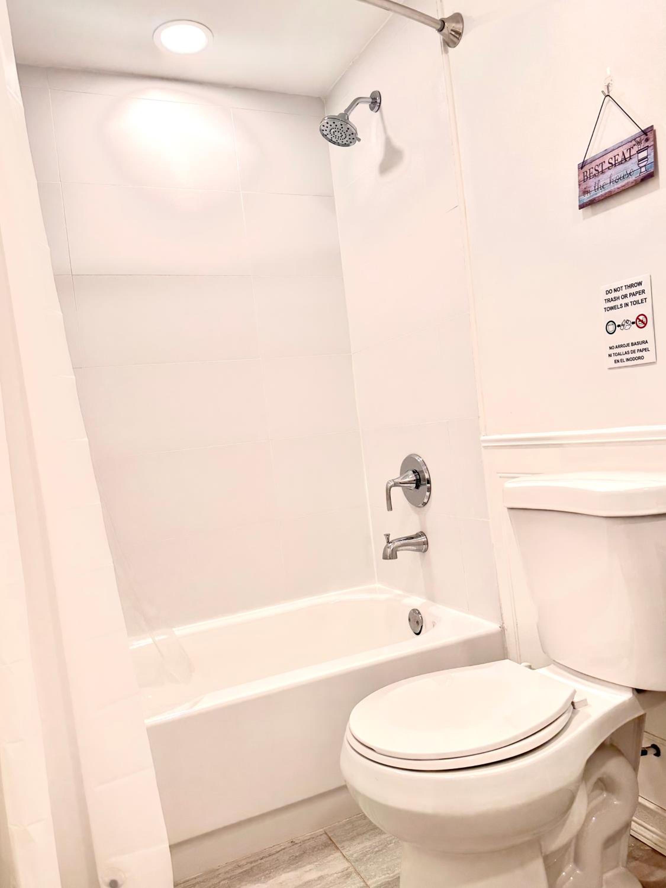 Classical Isbills Row House close to NYC view 4