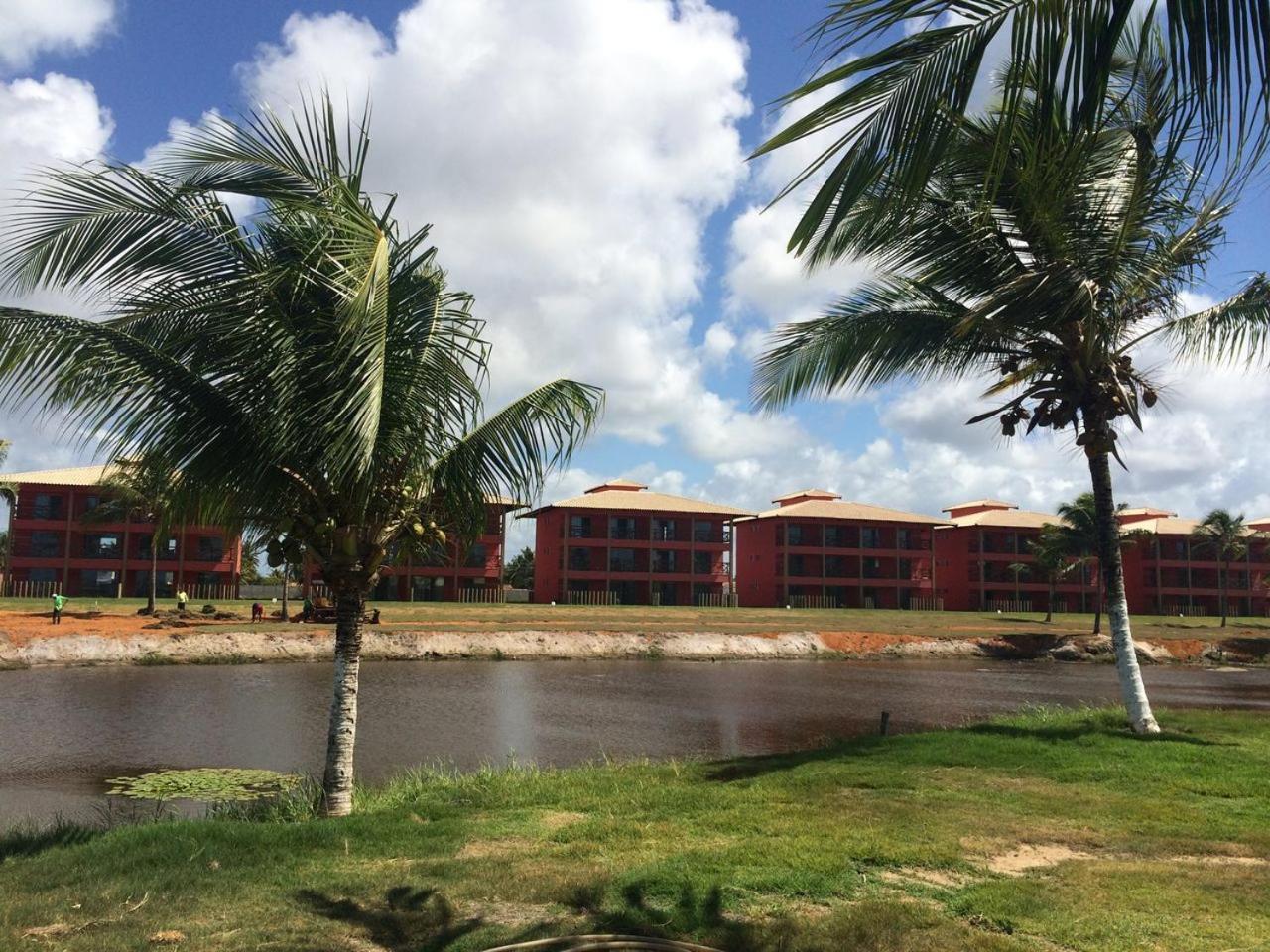 Apartamento térreo confortável no Condomínio Villa das Águas