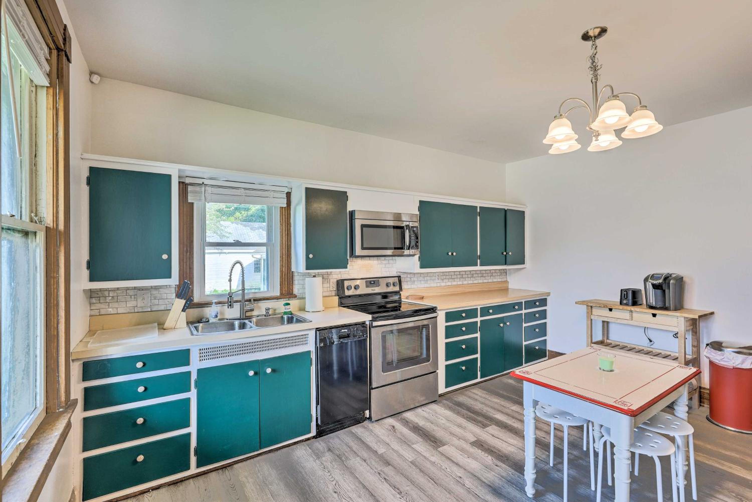 NEW Grand Historic Home - 4 Mi to WEC! view 2