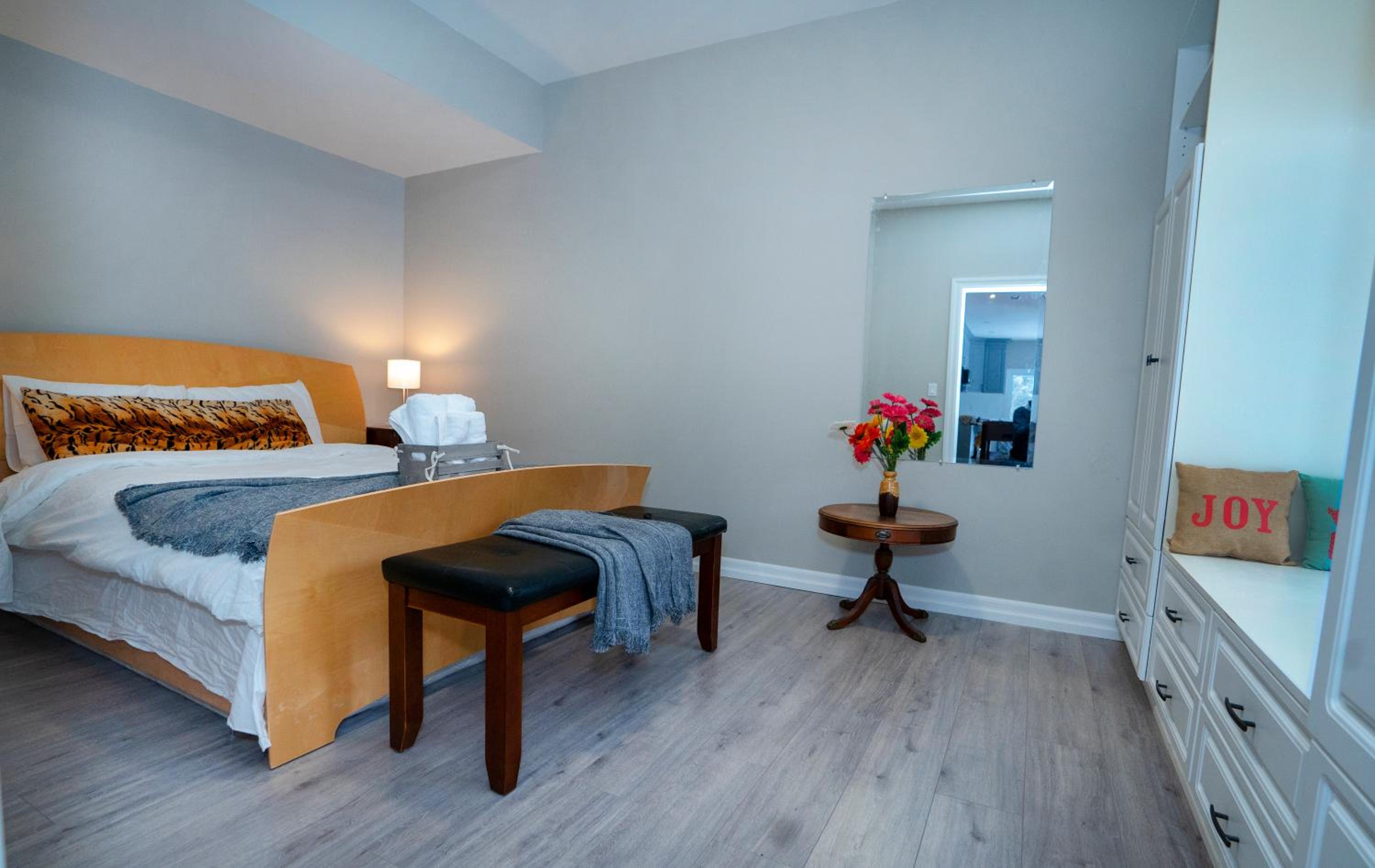 Mountain House in the Heart of Haliburton, Mins to Lake