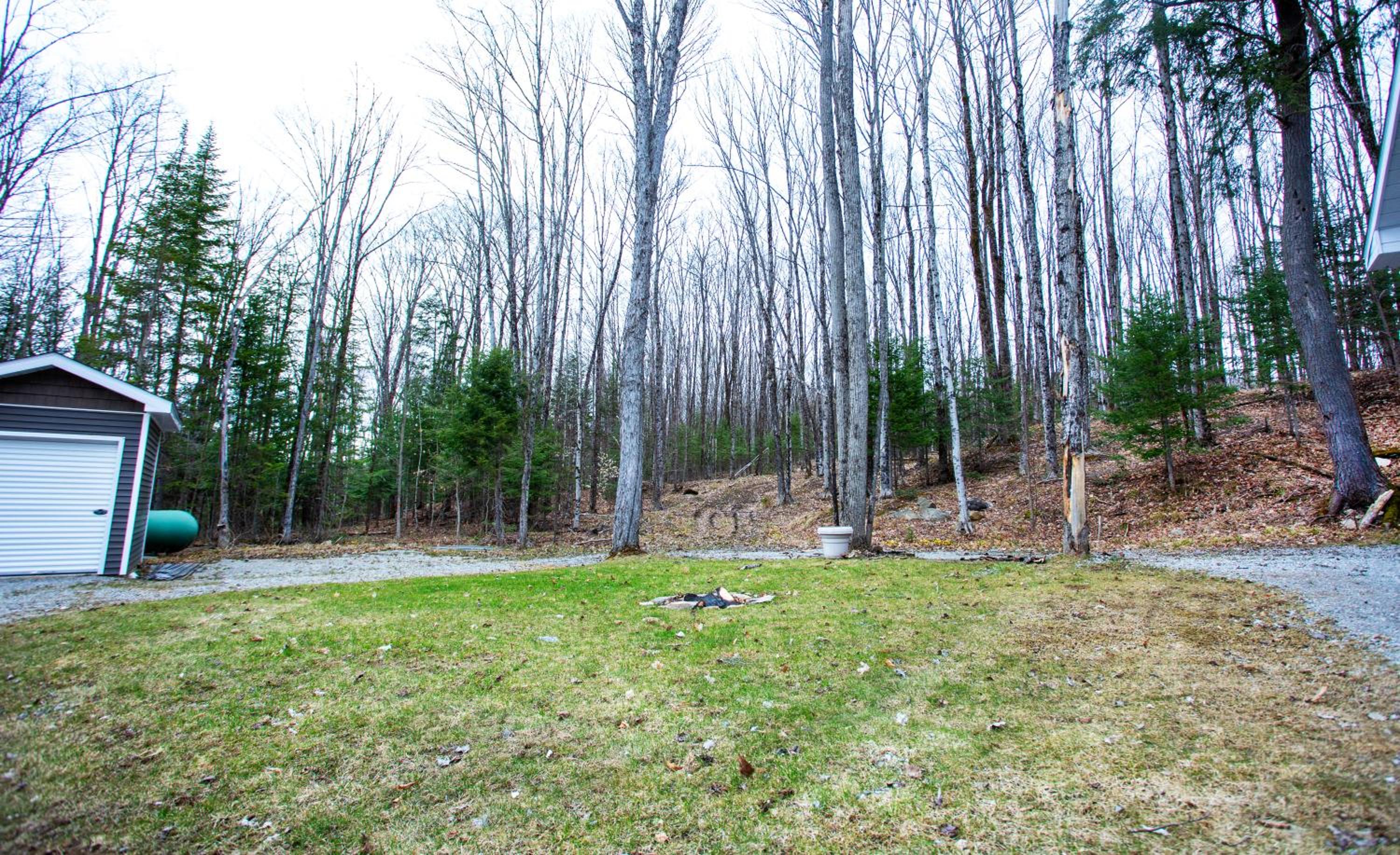 Mountain House in the Heart of Haliburton, Mins to Lake