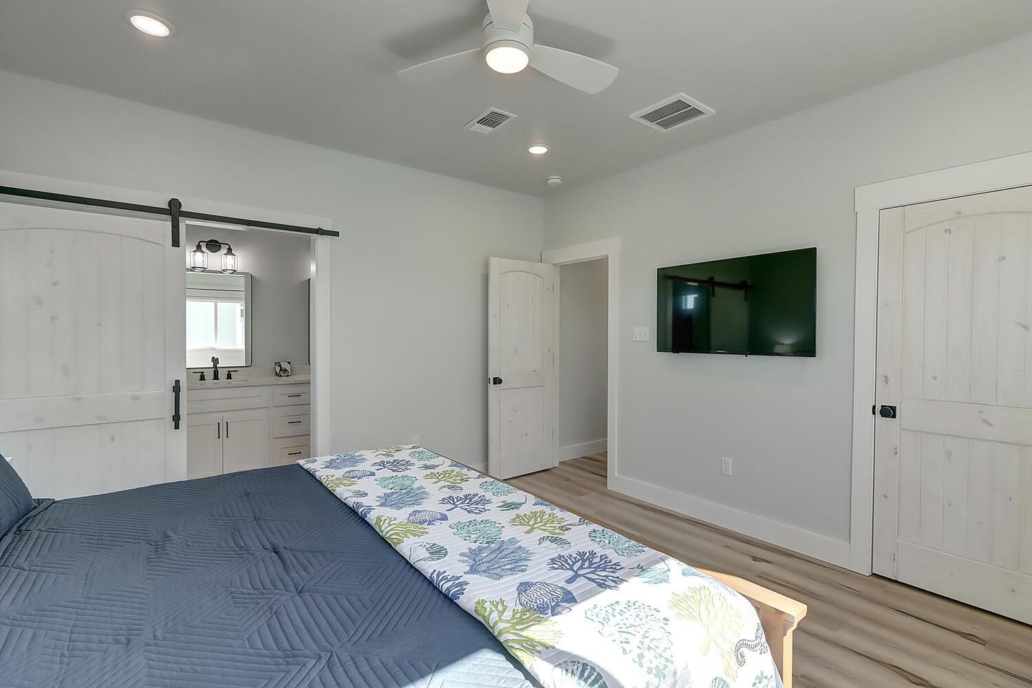 Cove Harbor Beach House
