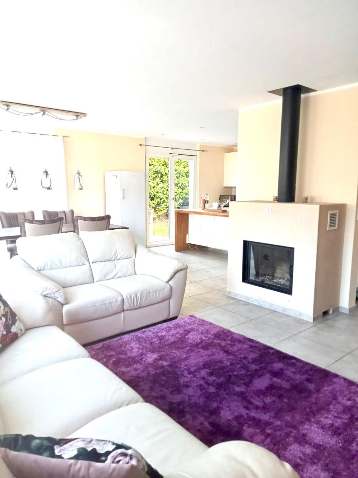 Alpen Panorama view Luxury House with green Garden