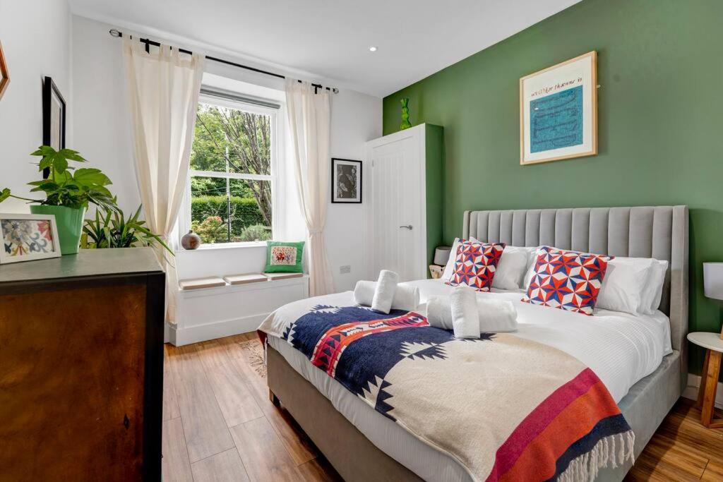 Cheerful Stays - Westend Cottage