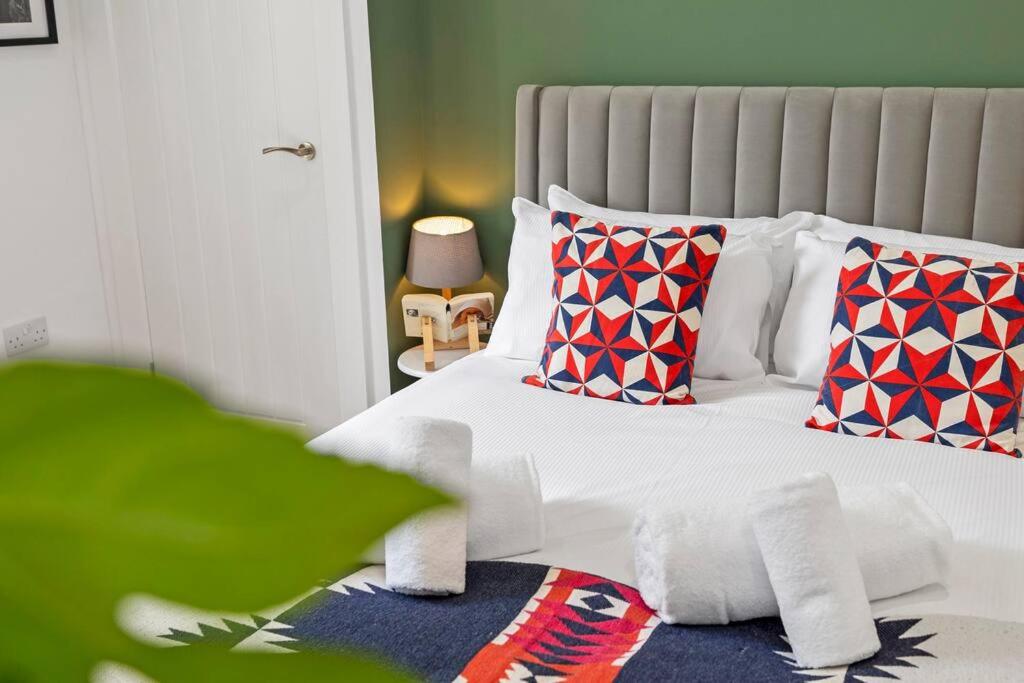 Cheerful Stays - Westend Cottage