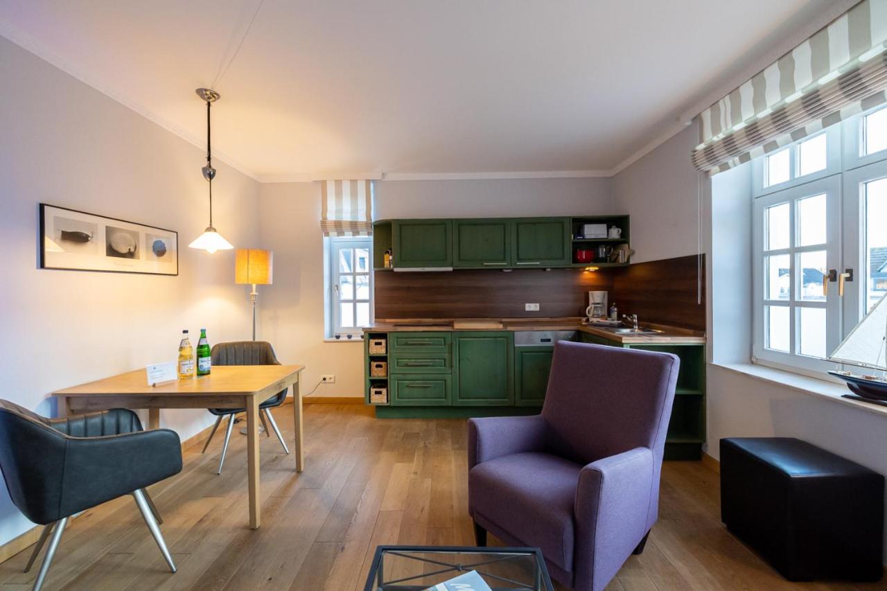 Villa Friedericia, Wohnung 3-Hochparterre links
