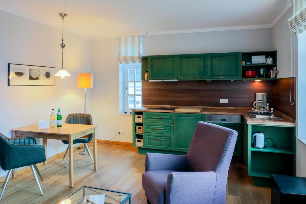 Villa Friedericia, Wohnung 3-Hochparterre links