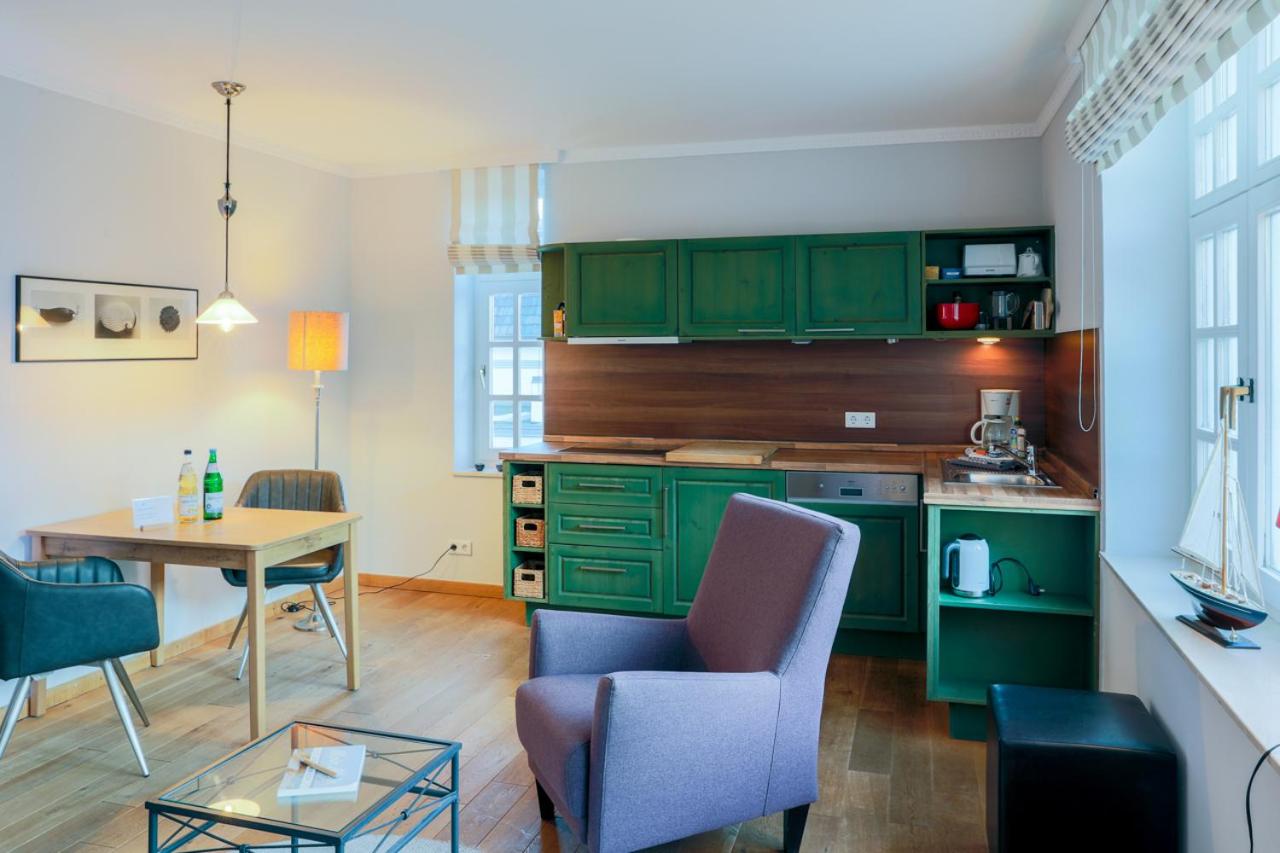 Villa Friedericia, Wohnung 3-Hochparterre links