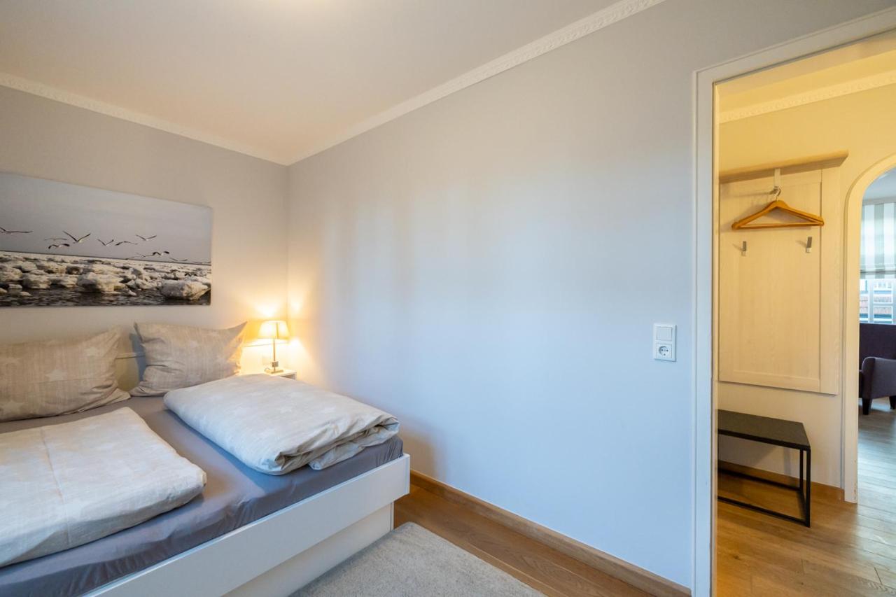 Villa Friedericia, Wohnung 3-Hochparterre links